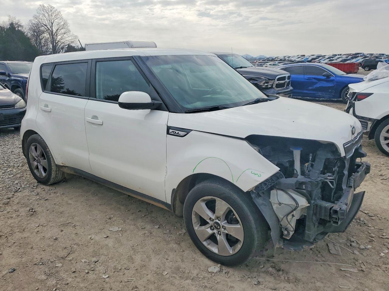 2017 KIA SOUL photo 4