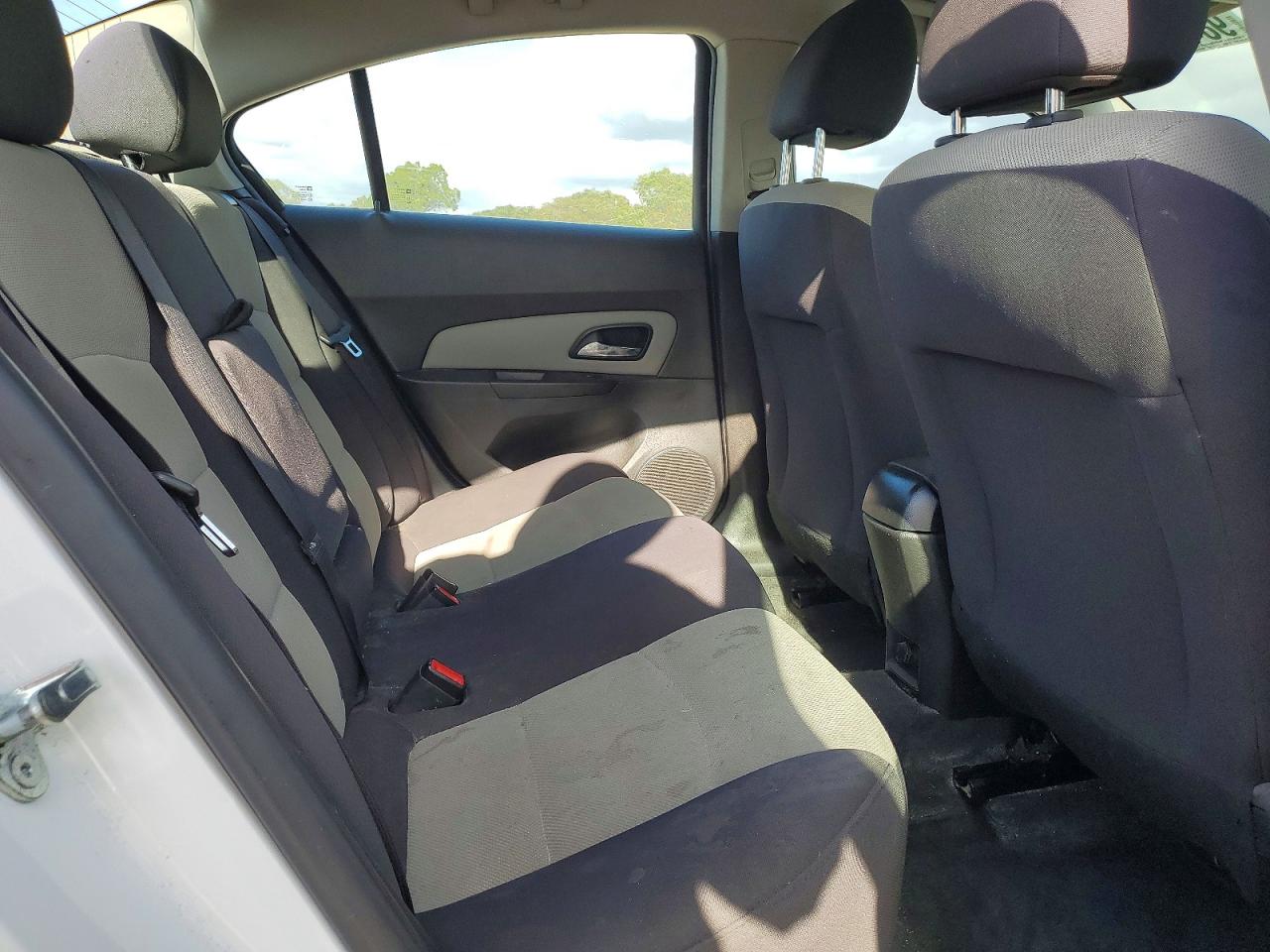 2013 CHEVROLET CRUZE LS photo 28