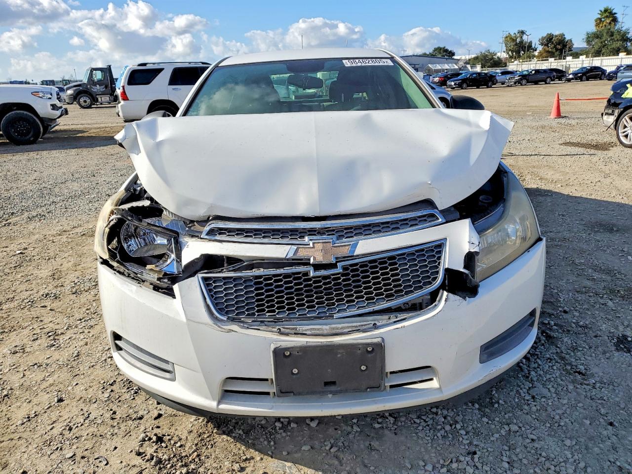 2013 CHEVROLET CRUZE LS photo 13