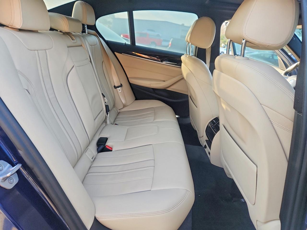 2020 BMW 530 I photo 10