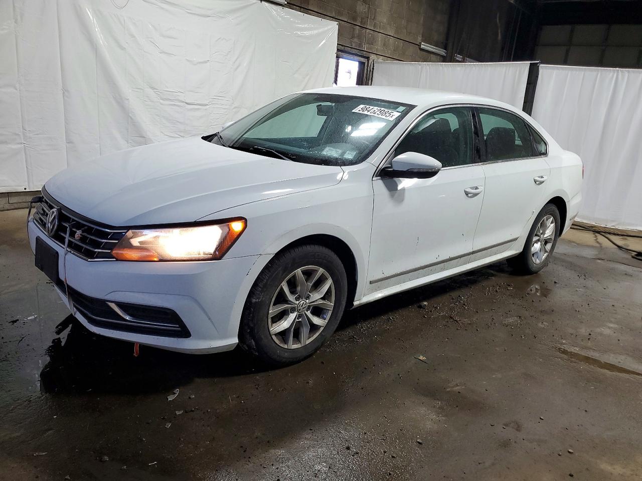 2017 VOLKSWAGEN PASSAT
