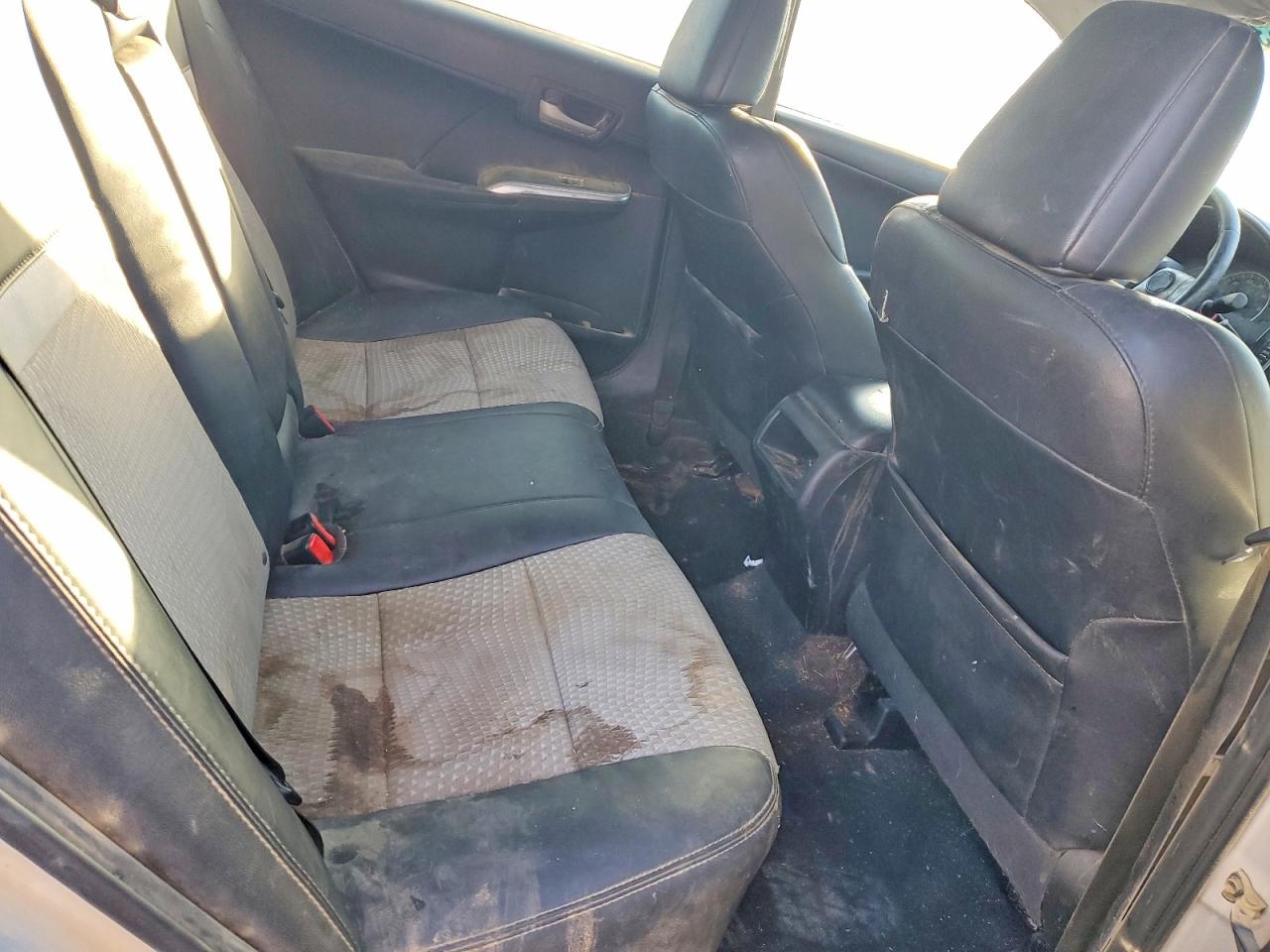 2013 TOYOTA CAMRY L photo 10
