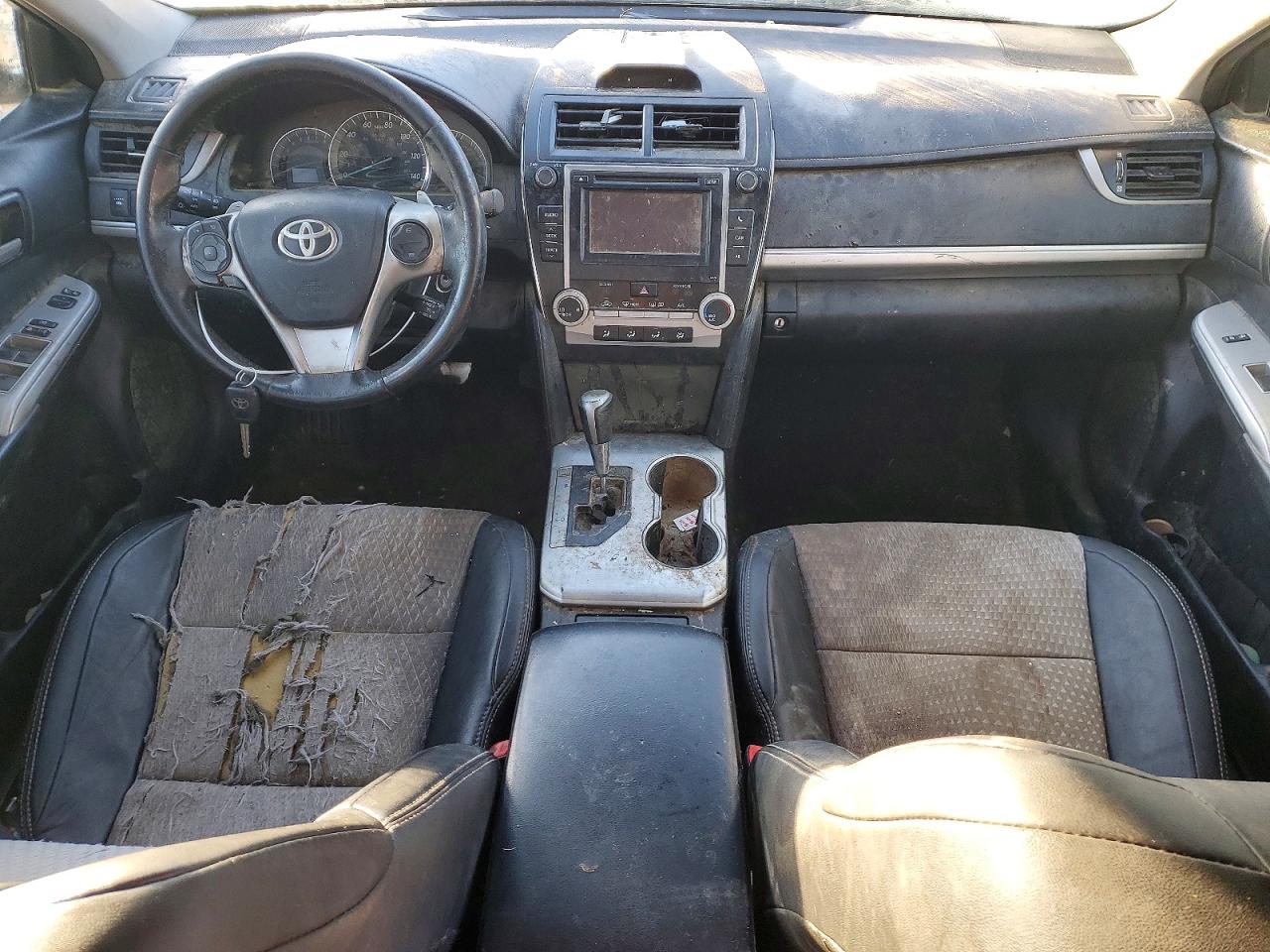 2013 TOYOTA CAMRY L photo 8