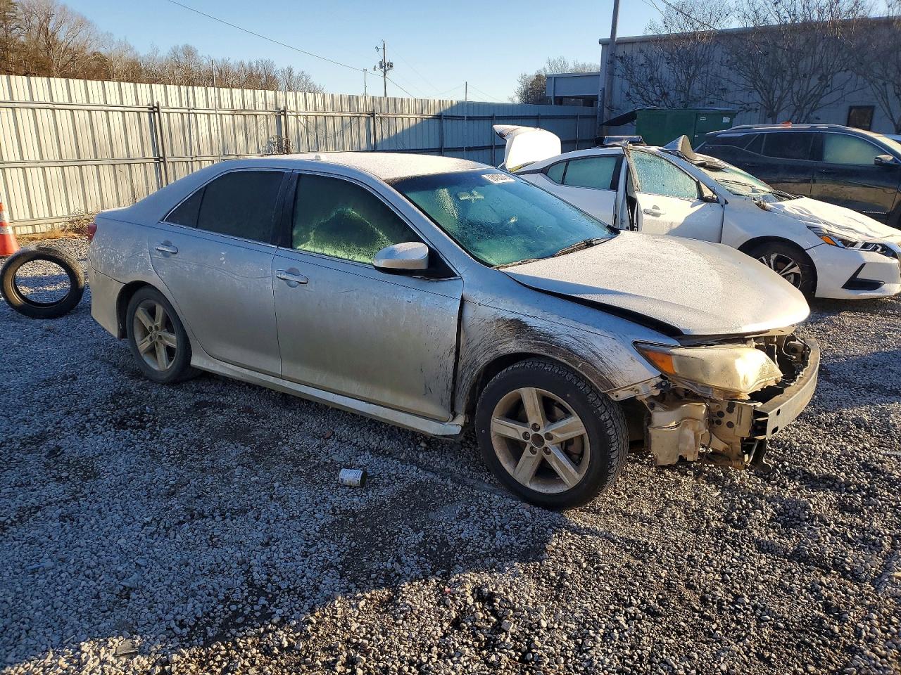 2013 TOYOTA CAMRY L photo 4