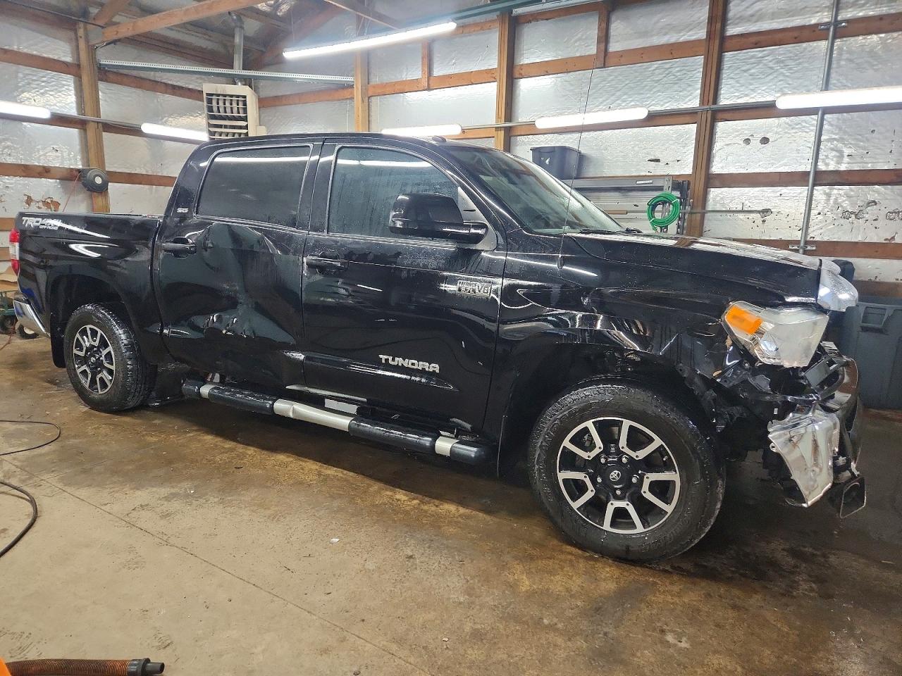 2014 TOYOTA TUNDRA CREWMAX SR5 photo 4