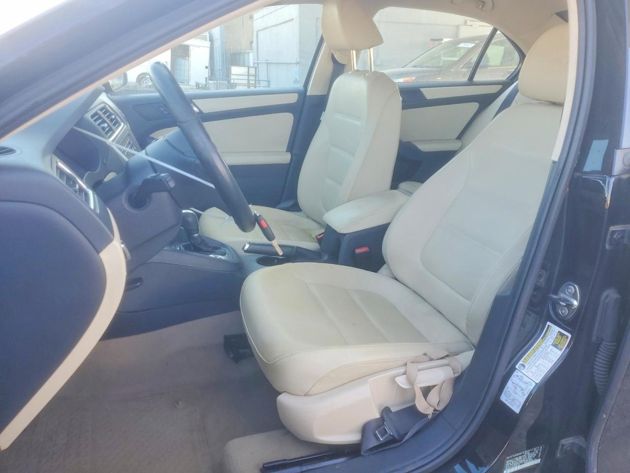 2012 VOLKSWAGEN JETTA SE photo 7
