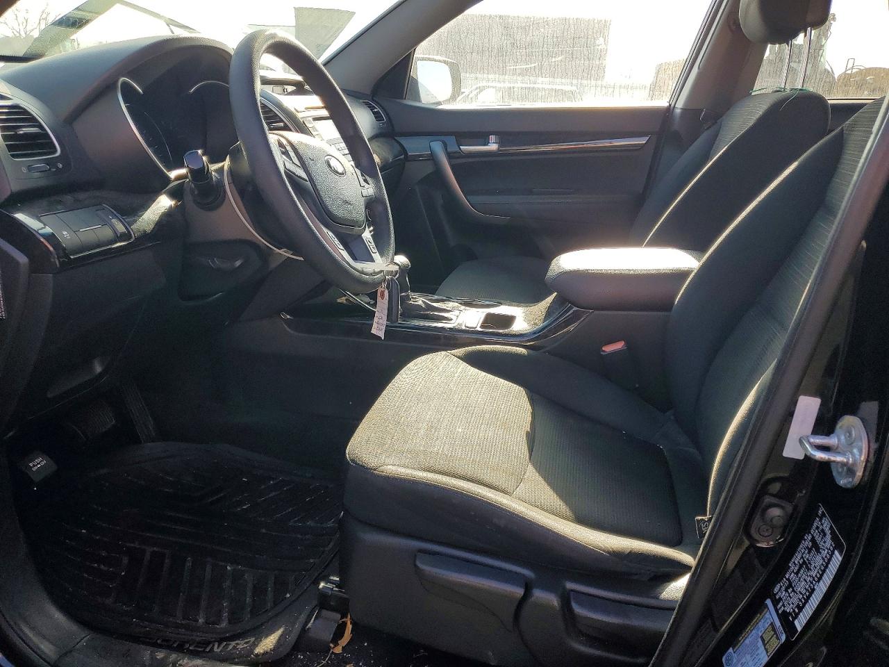 2014 KIA SORENTO LX photo 7