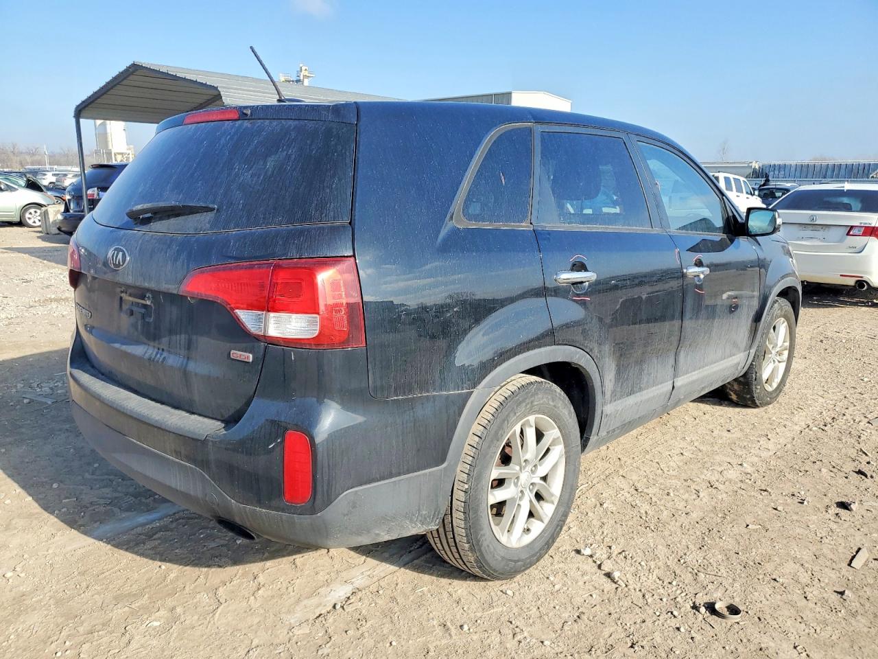 2014 KIA SORENTO LX photo 3