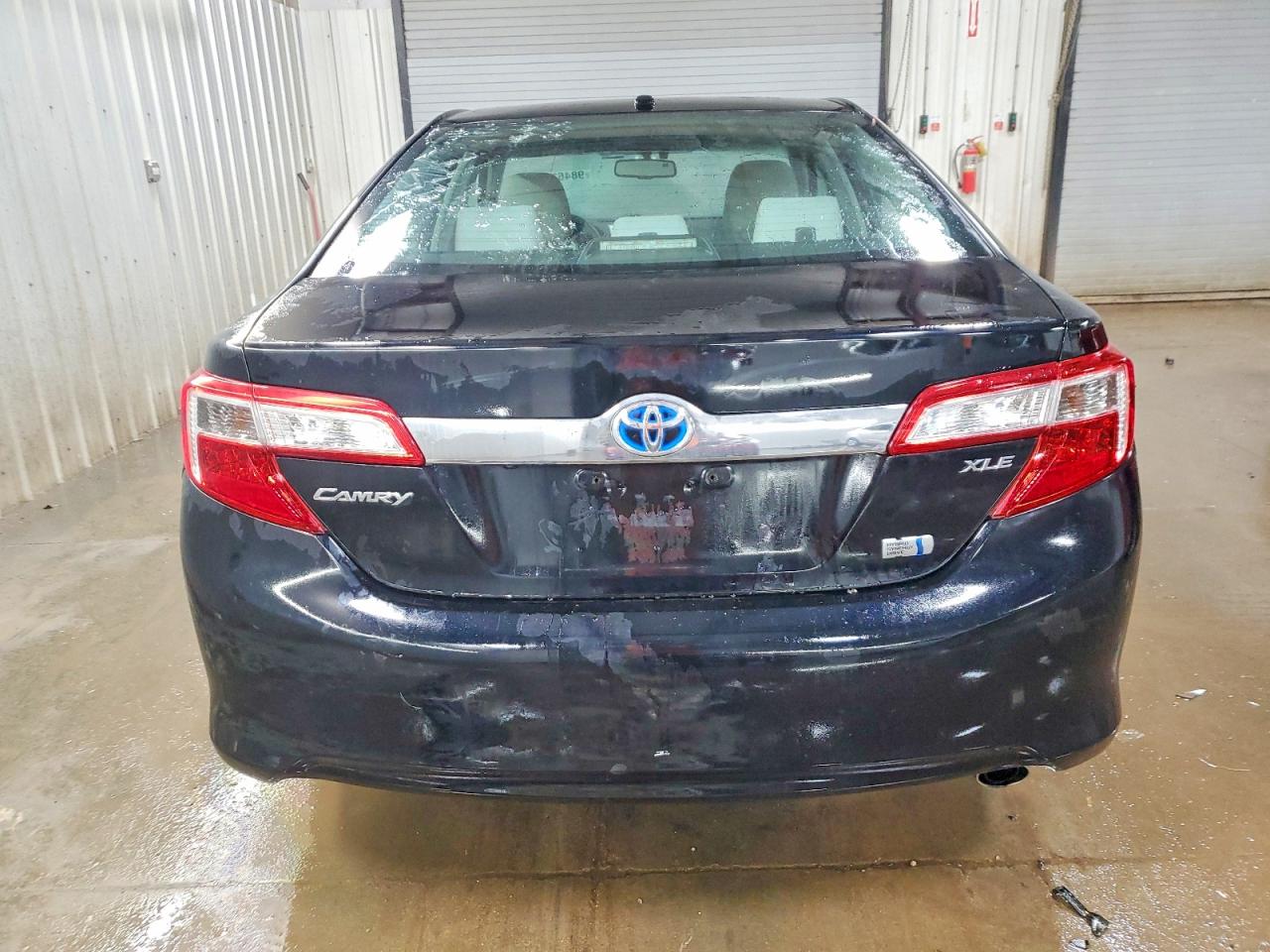 2014 TOYOTA CAMRY HYBRID photo 11