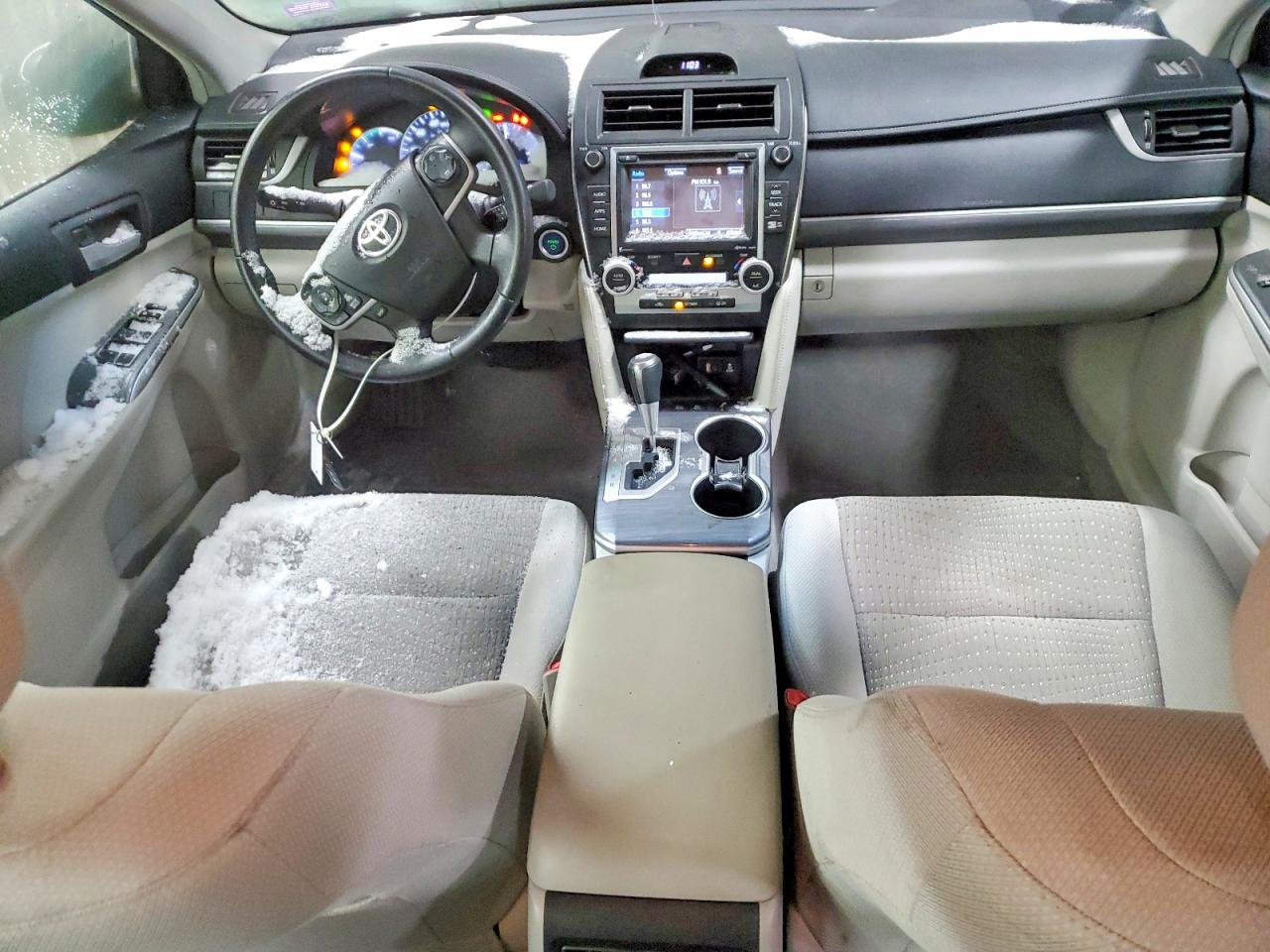 2014 TOYOTA CAMRY HYBRID photo 15