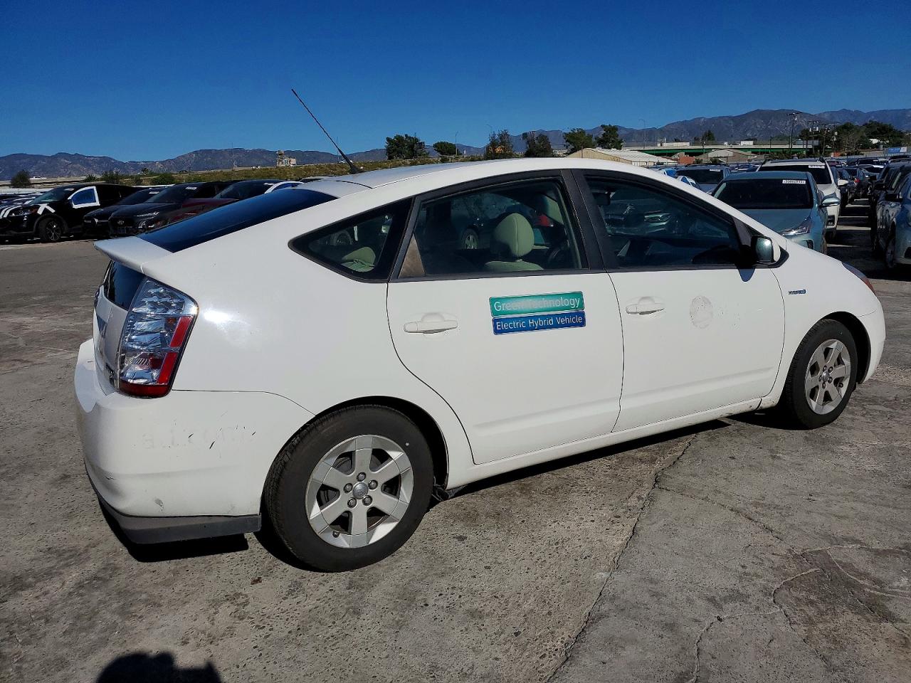 2009 TOYOTA PRIUS photo 3