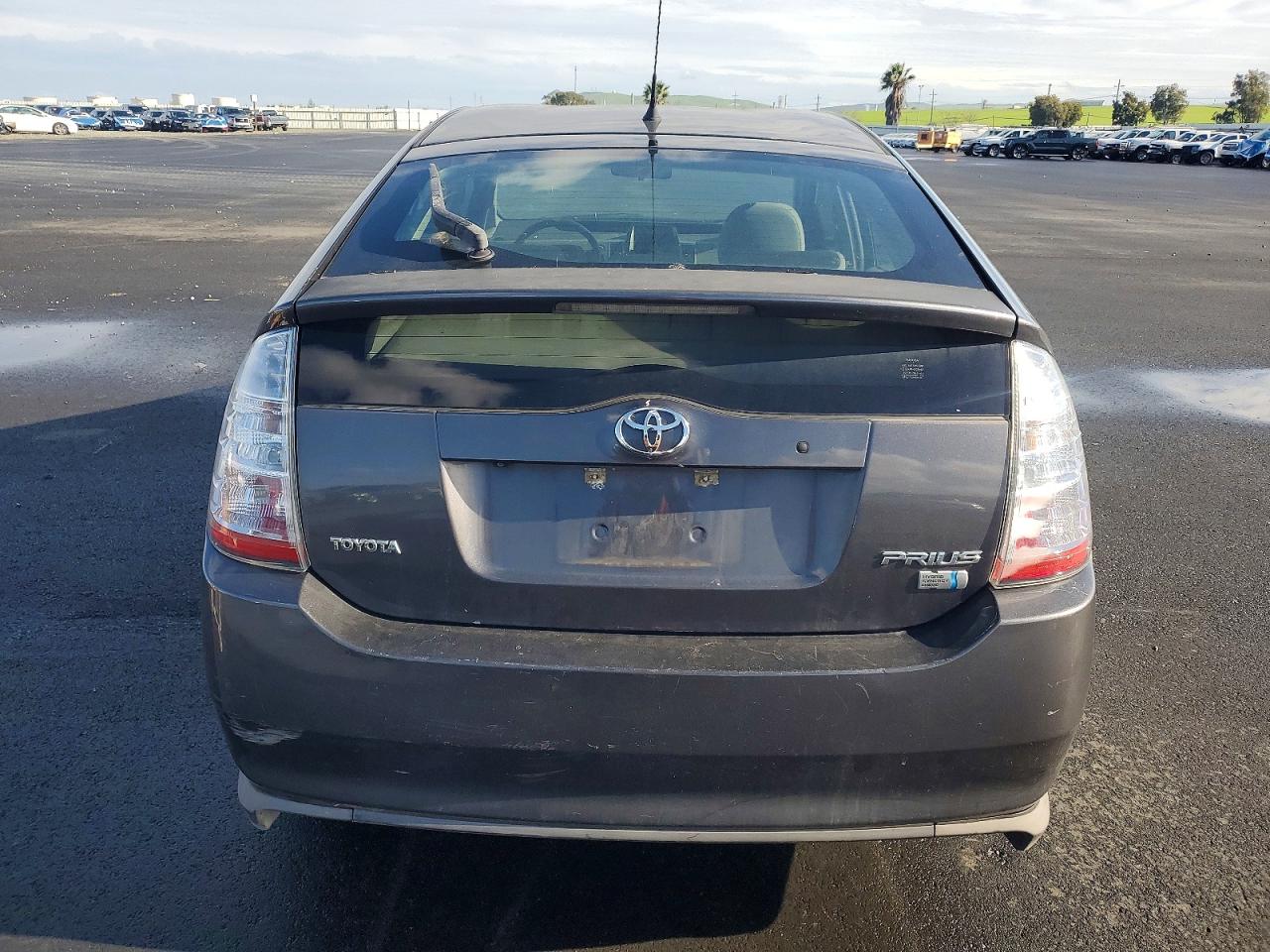 2009 TOYOTA PRIUS photo 6