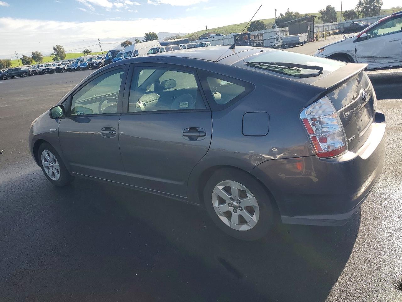 2009 TOYOTA PRIUS photo 2
