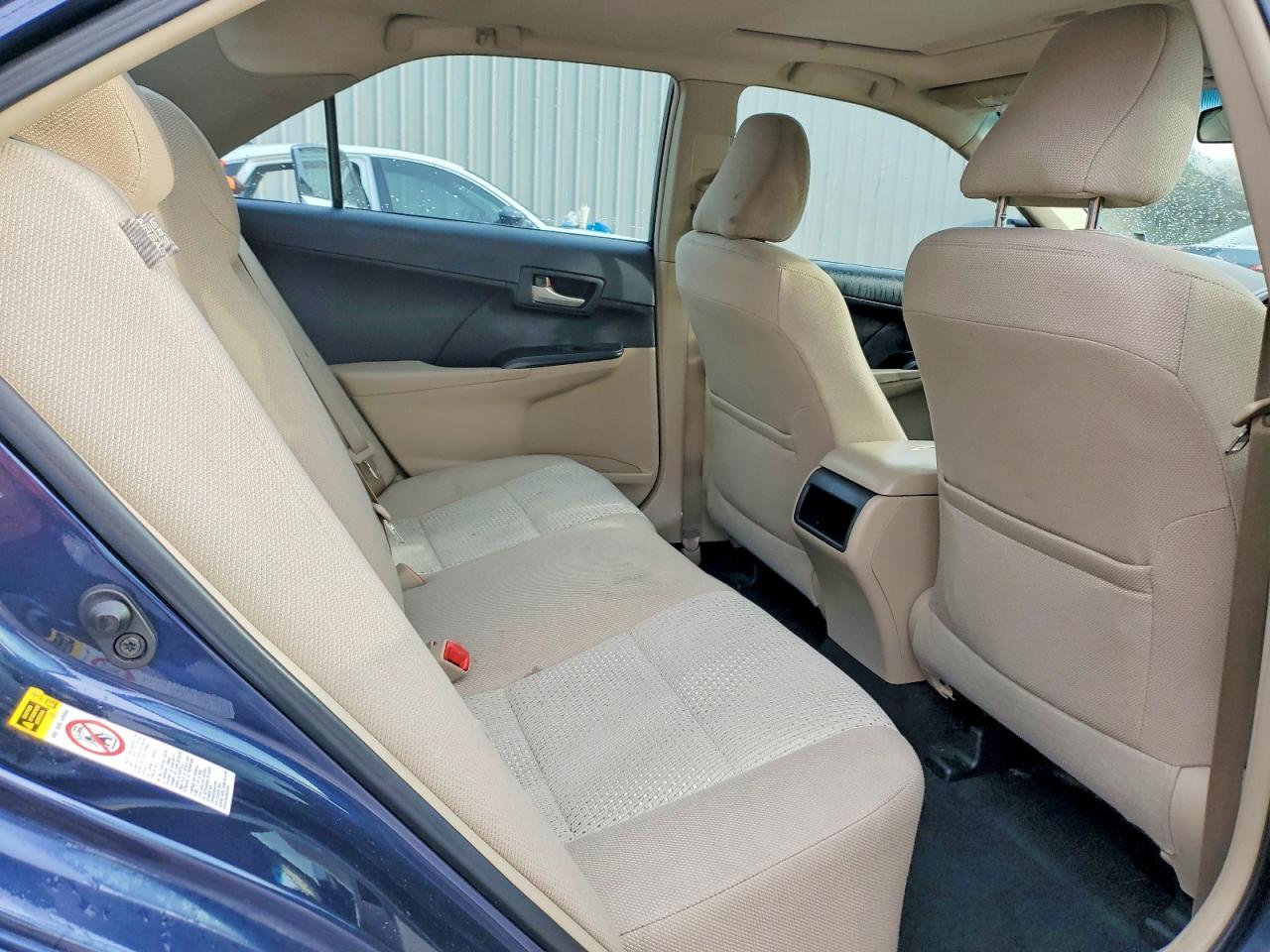 2014 TOYOTA CAMRY L photo 10