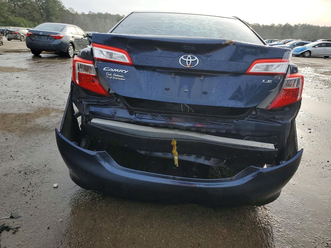 2014 TOYOTA CAMRY L photo 6