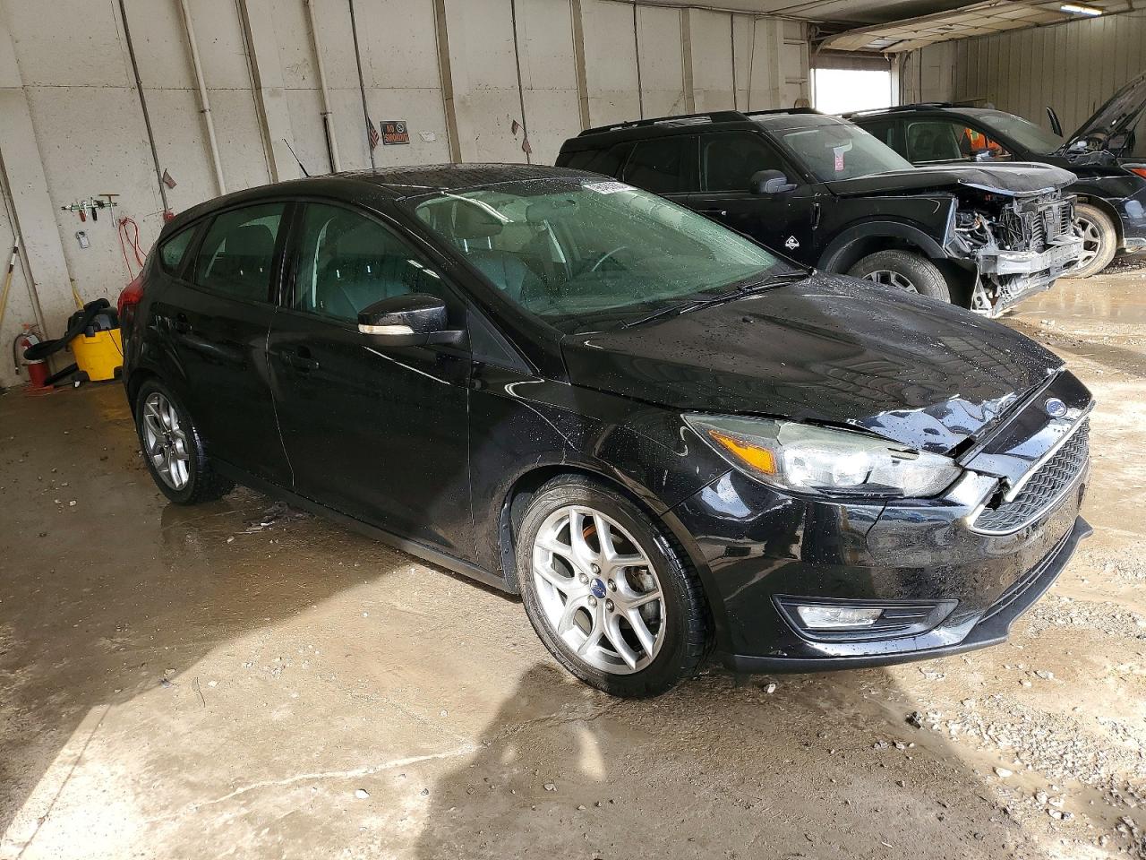 2015 FORD FOCUS SE photo 7