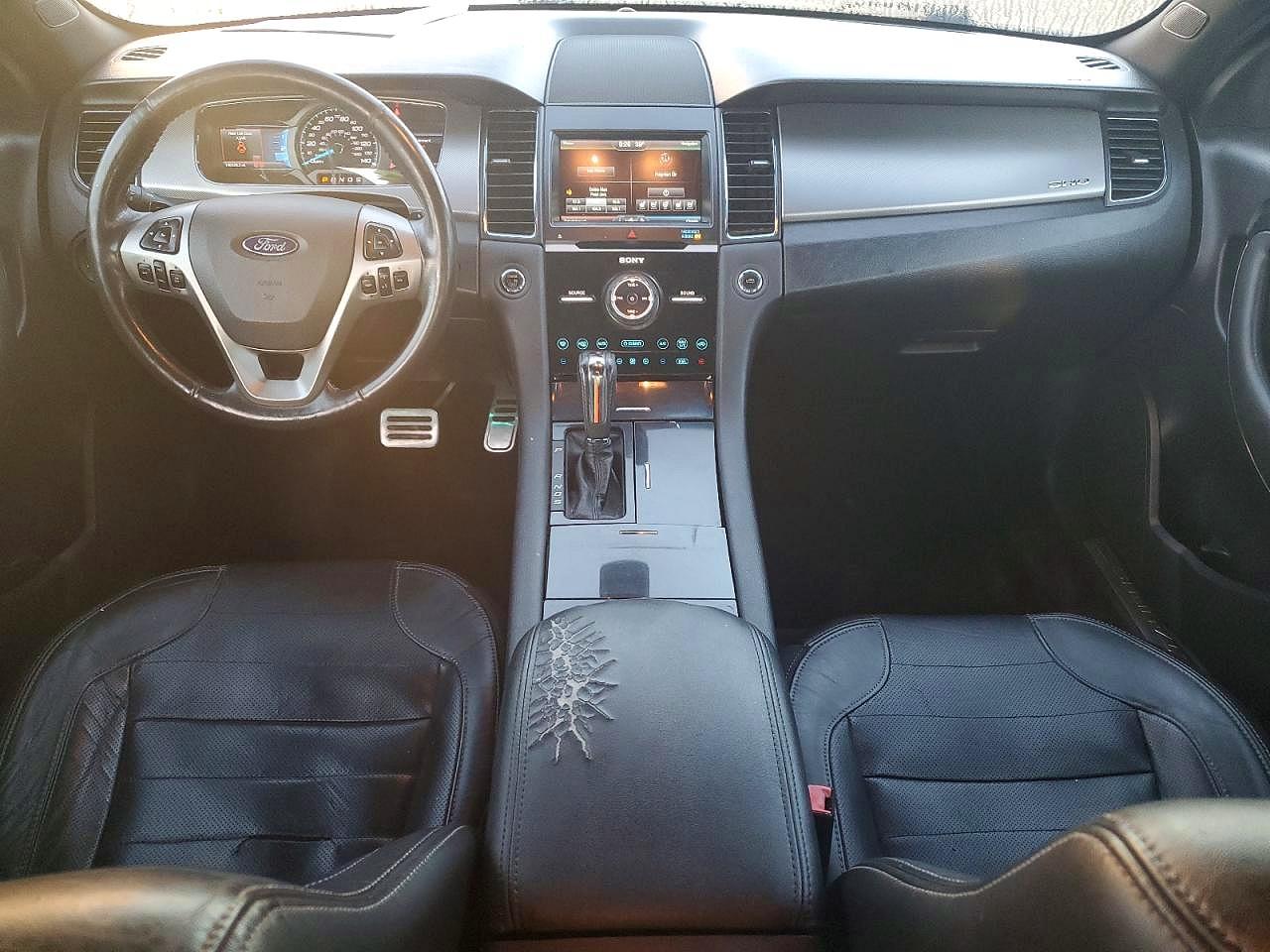 2015 FORD TAURUS SHO photo 9