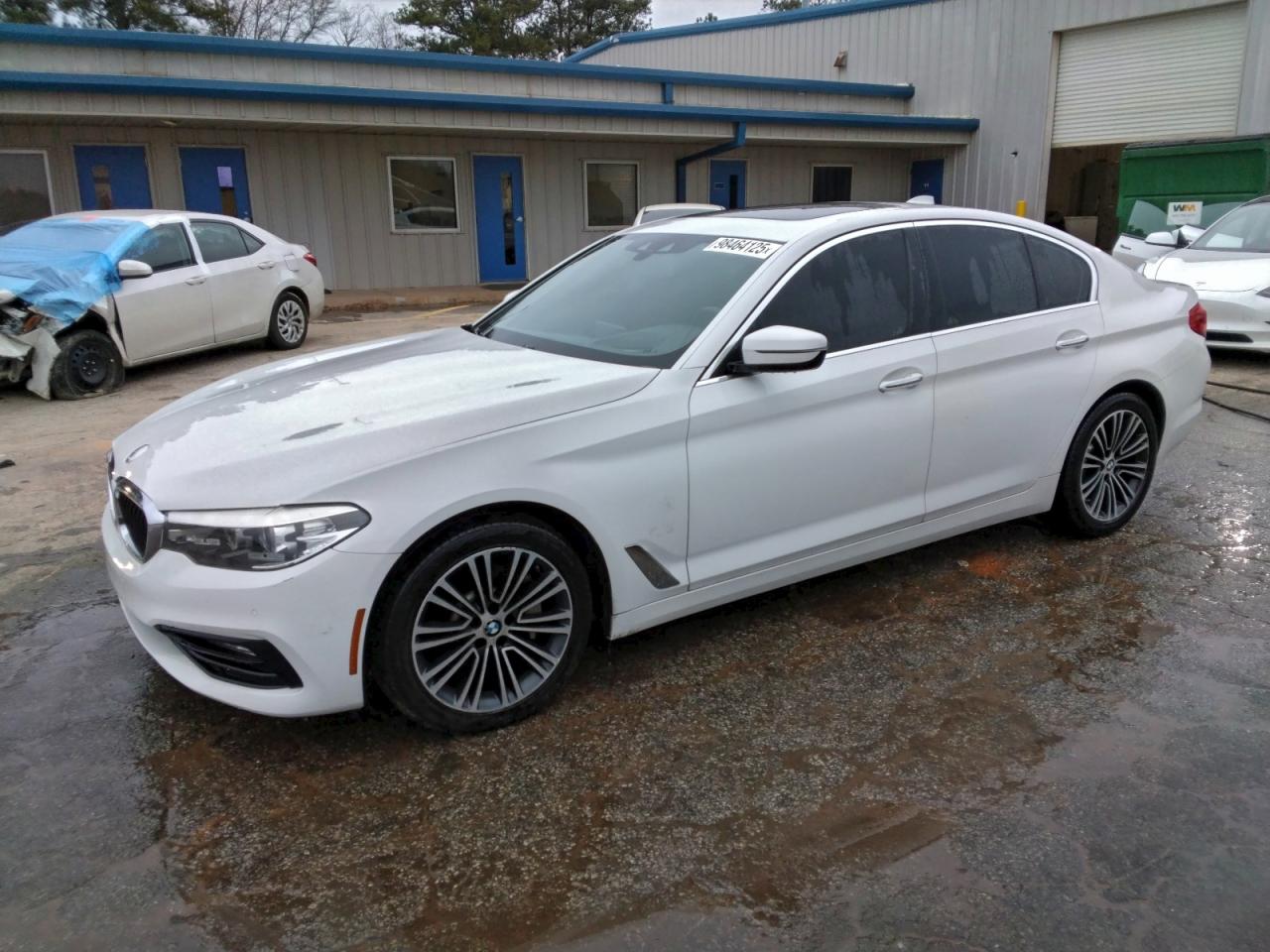 2018 BMW 530