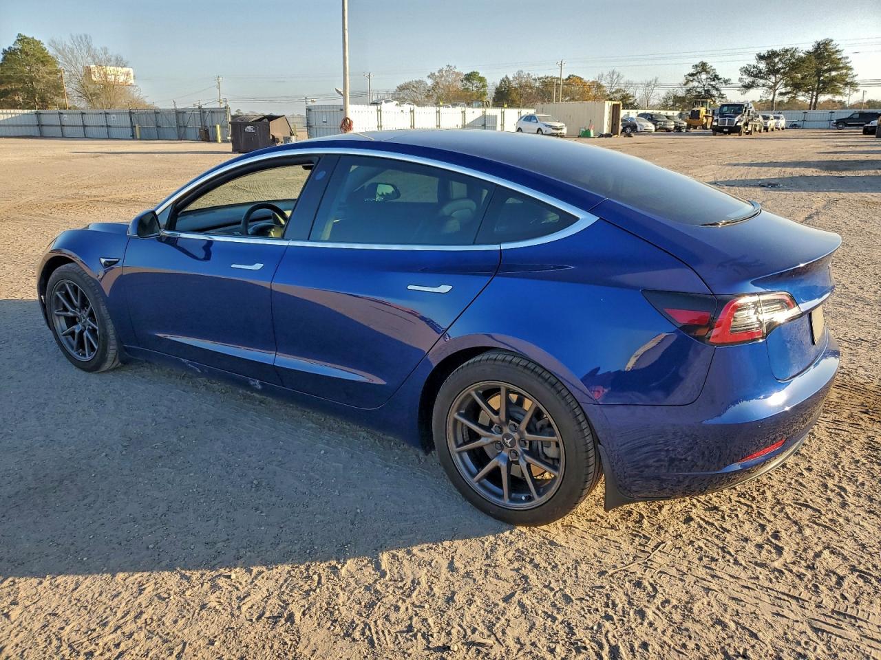 2020 TESLA MODEL 3 photo 2