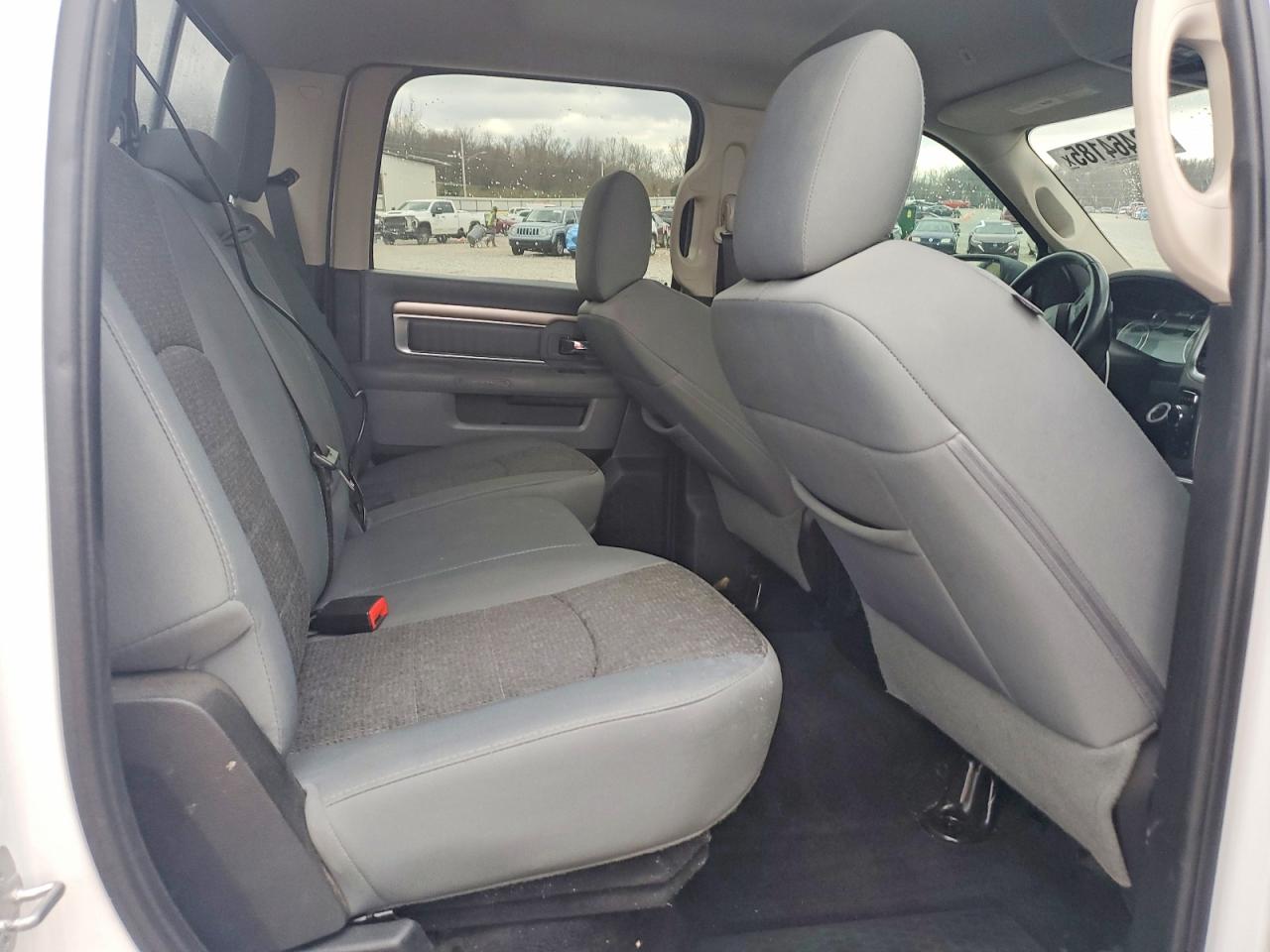 2017 RAM 1500 SLT photo 19