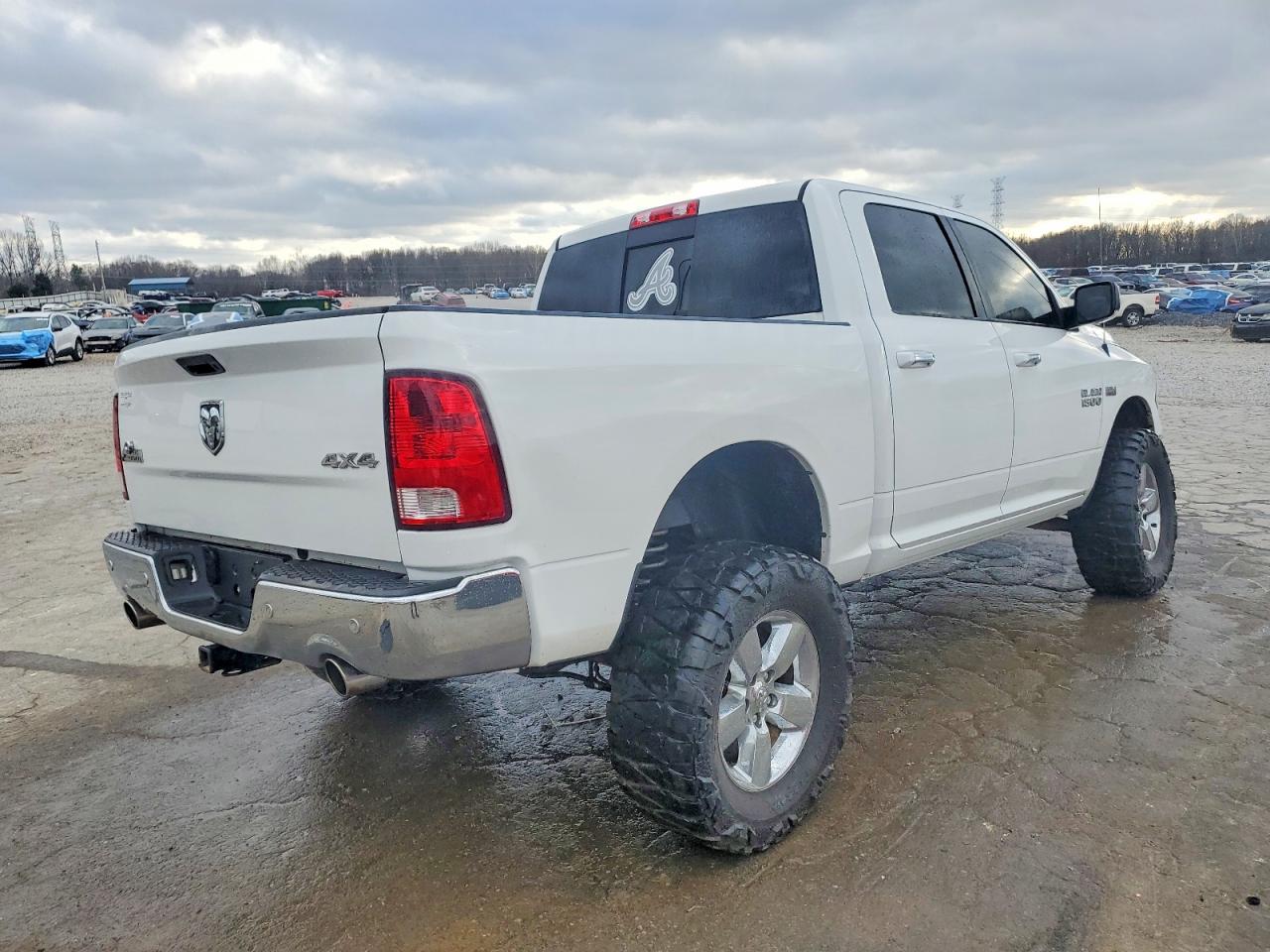 2017 RAM 1500 SLT photo 5
