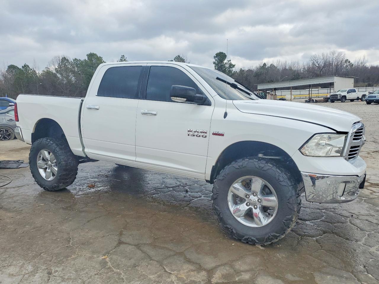 2017 RAM 1500 SLT photo 7