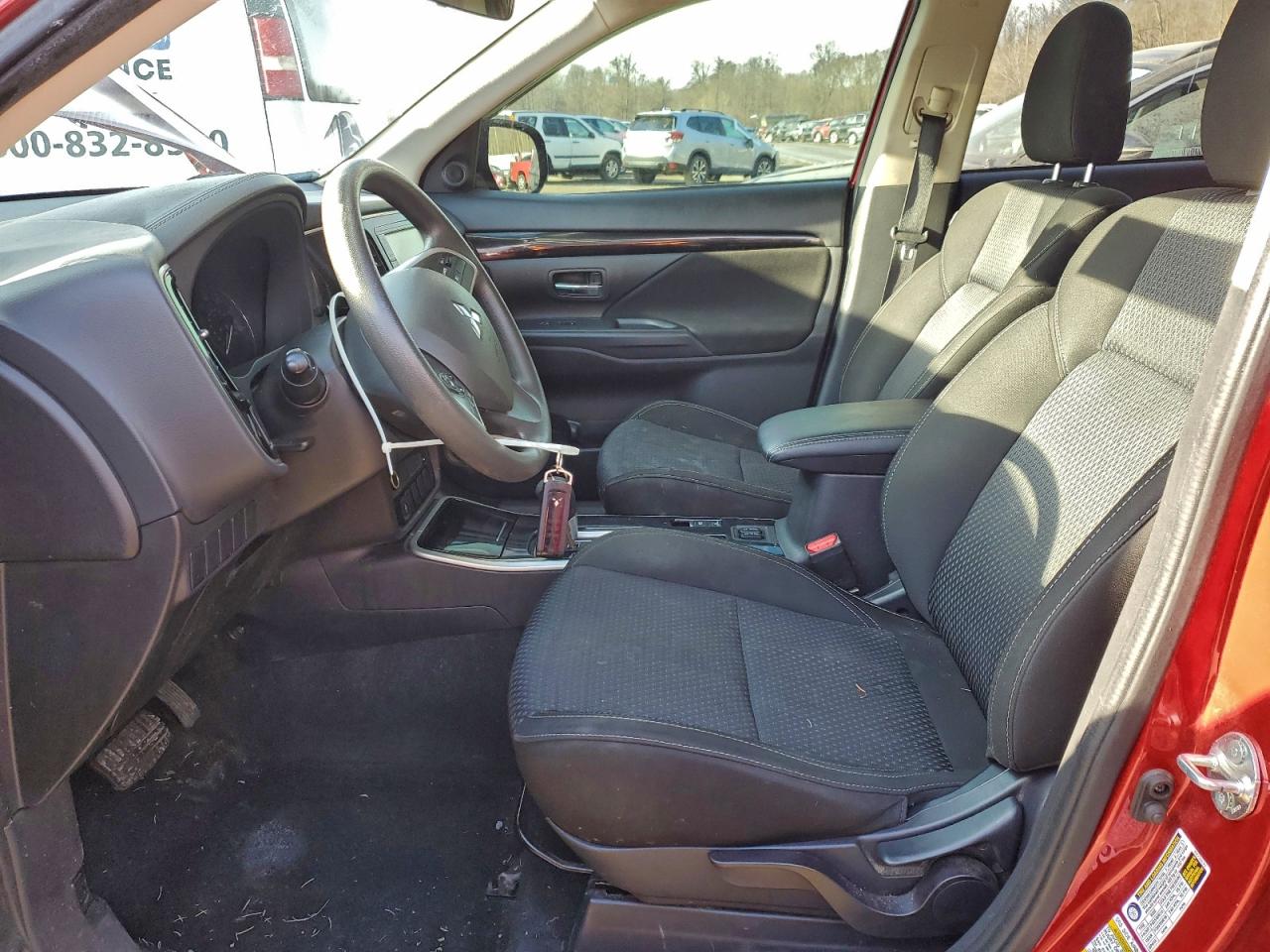 2019 MITSUBISHI OUTLANDER SE photo 7