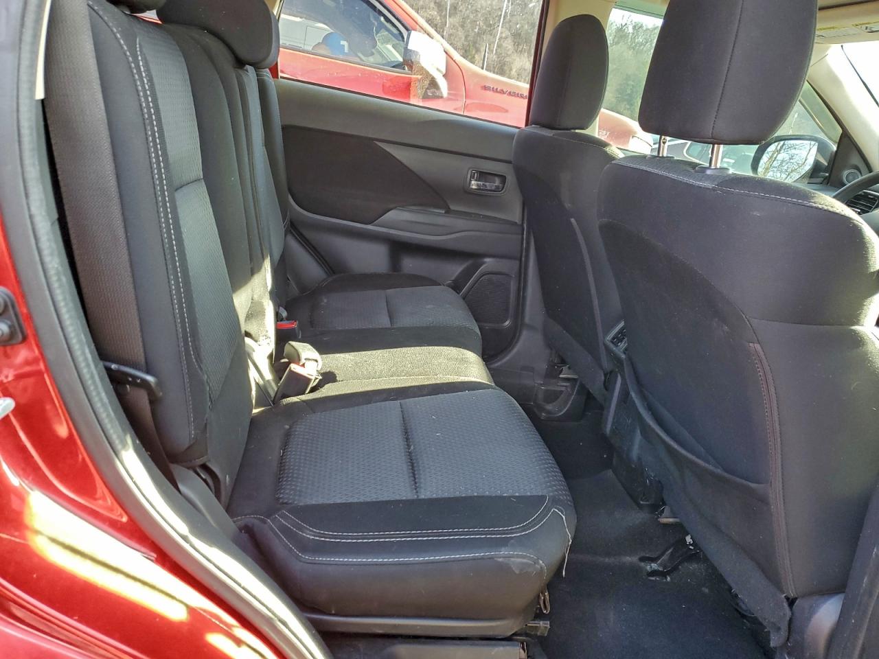 2019 MITSUBISHI OUTLANDER SE photo 11