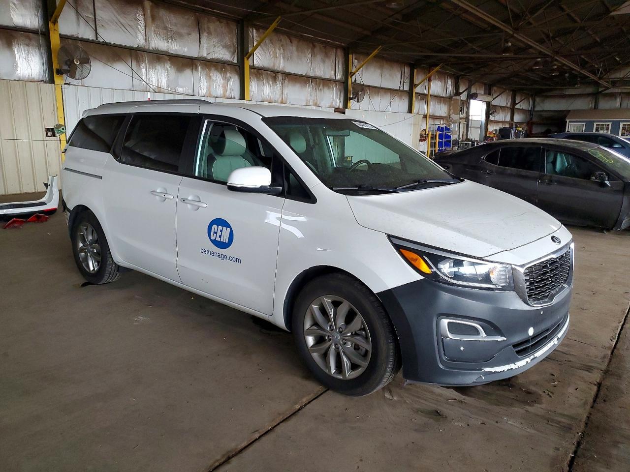 2020 KIA SEDONA LX photo 4