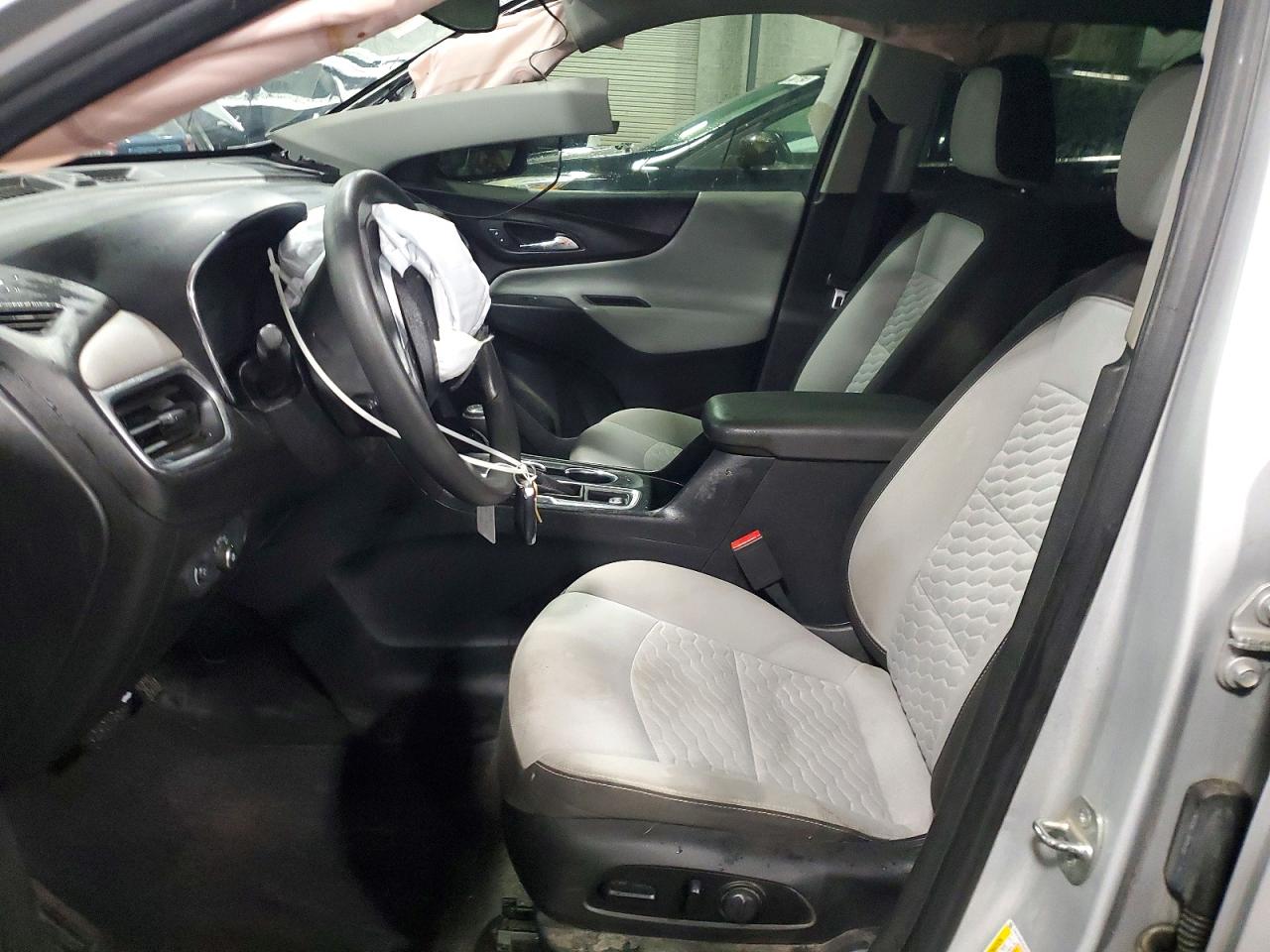 2020 CHEVROLET EQUINOX LS photo 7