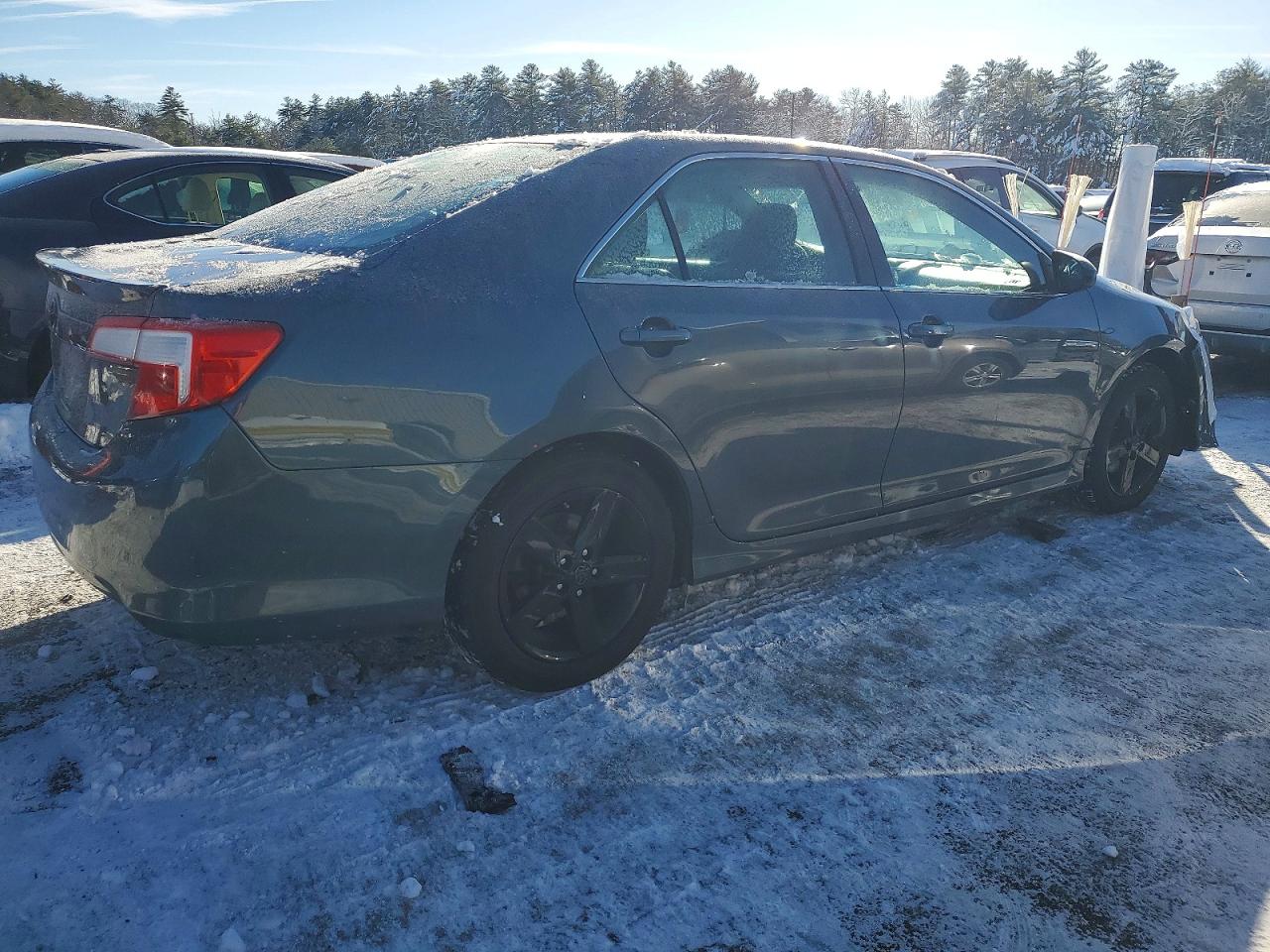 2014 TOYOTA CAMRY L photo 7