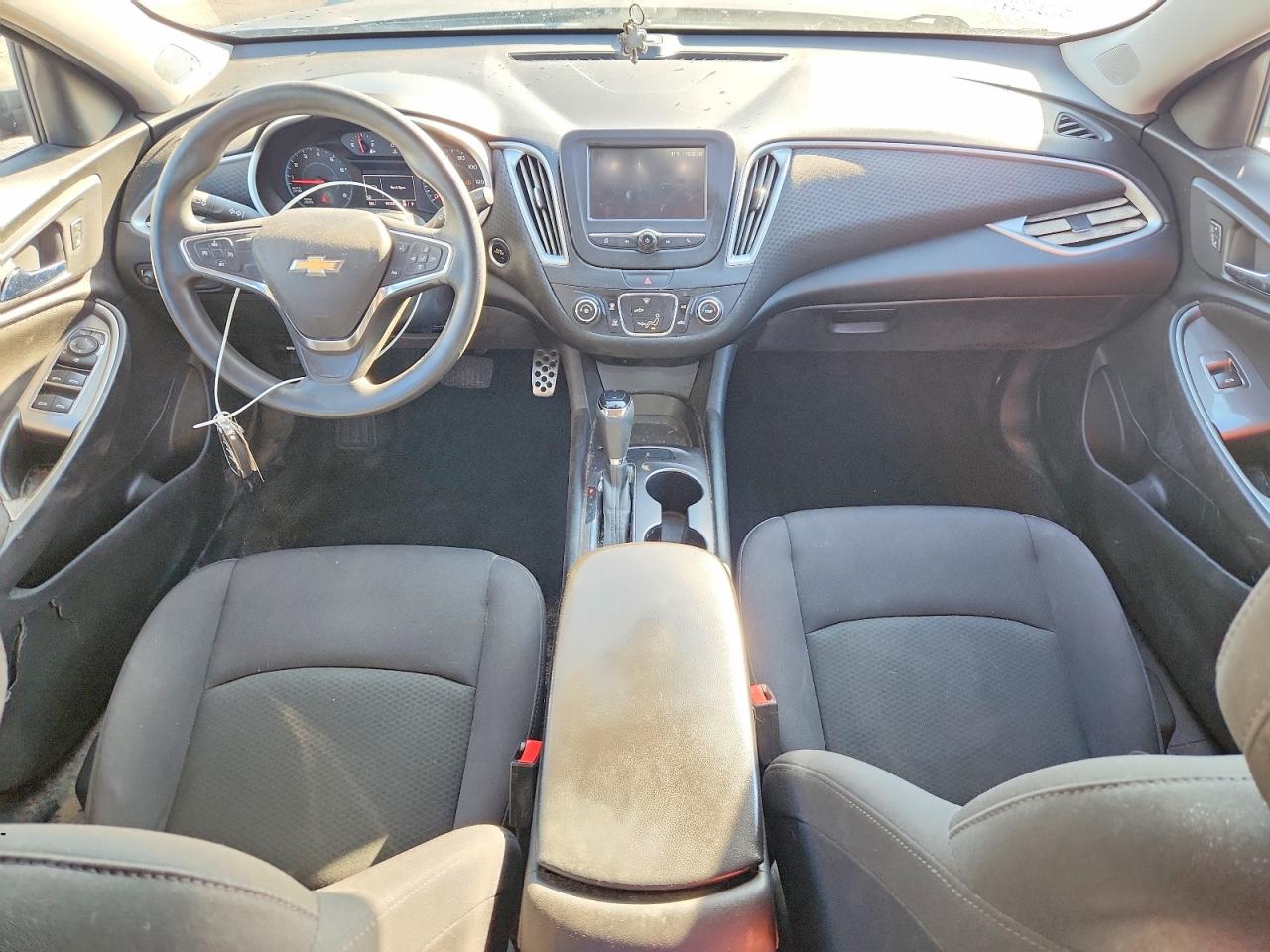2017 CHEVROLET MALIBU LS photo 8