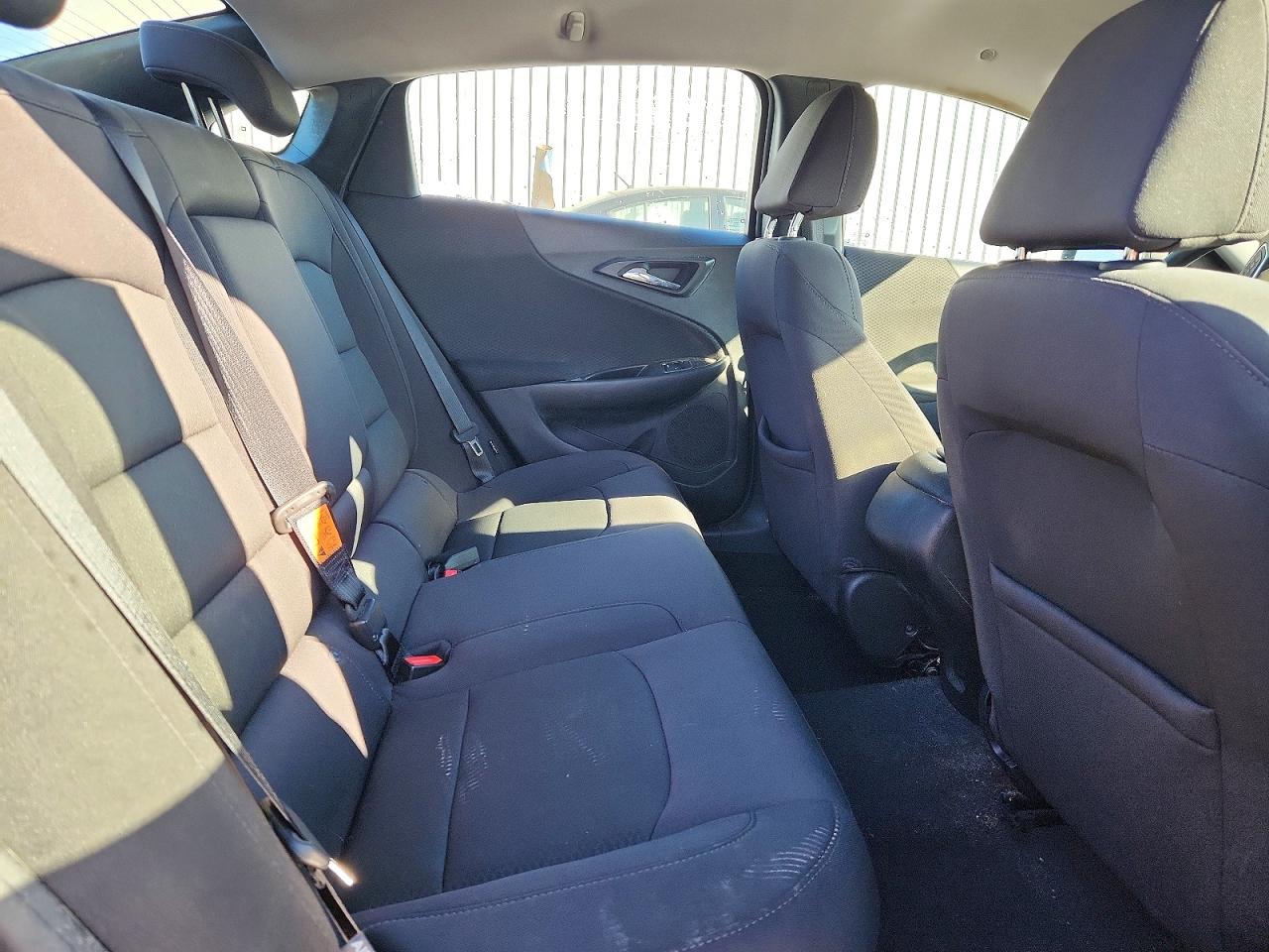 2017 CHEVROLET MALIBU LS photo 10