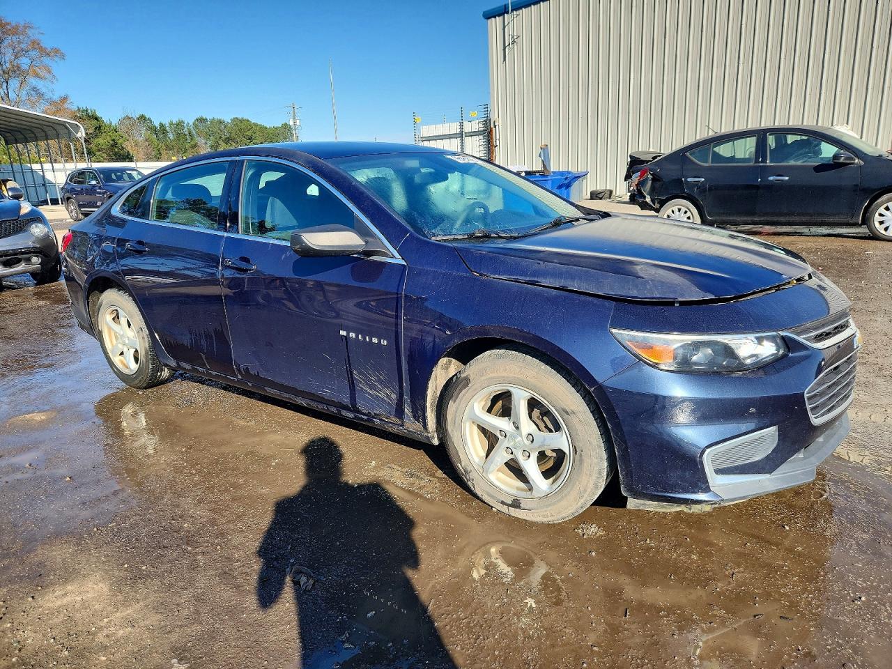 2017 CHEVROLET MALIBU LS photo 4