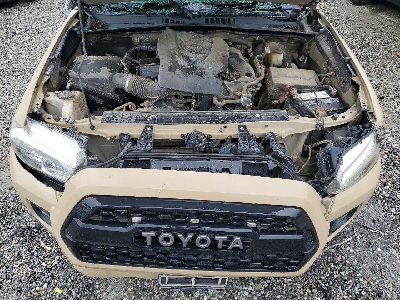 2017 TOYOTA TACOMA TRD SPORT photo 11