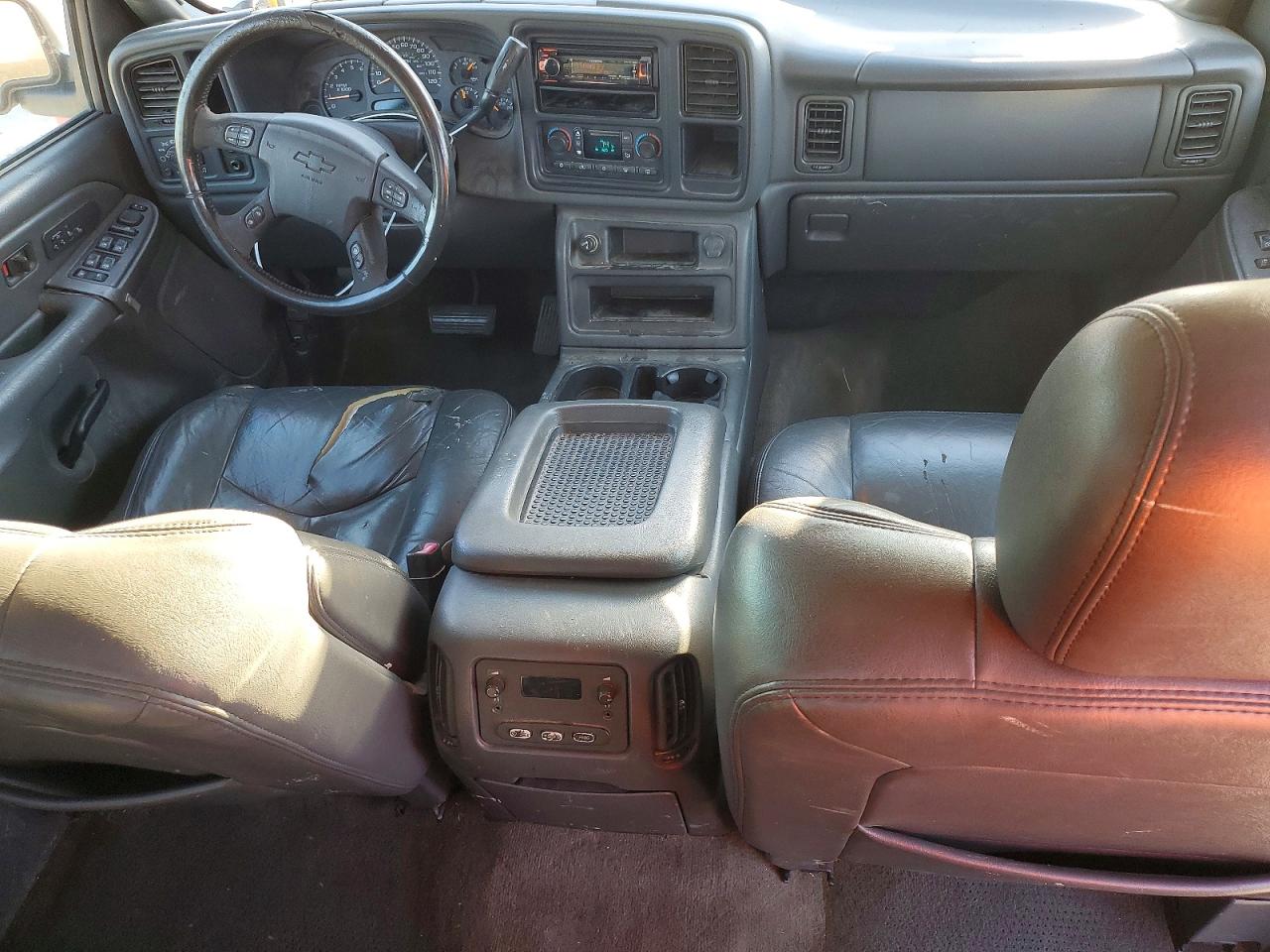 2004 CHEVROLET SILVERADO C1500 photo 8
