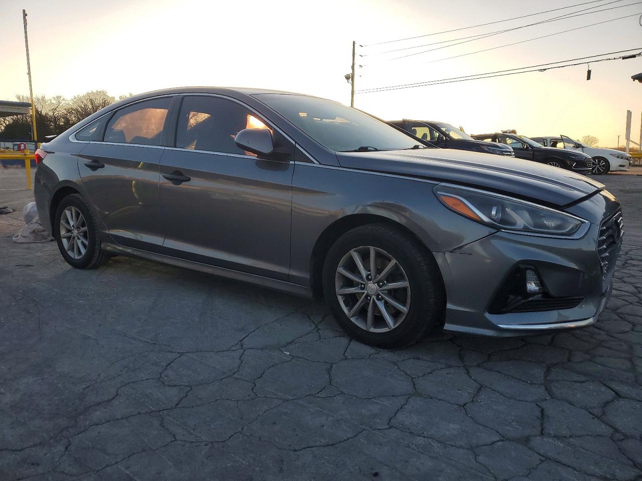 2018 HYUNDAI SONATA SE photo 4
