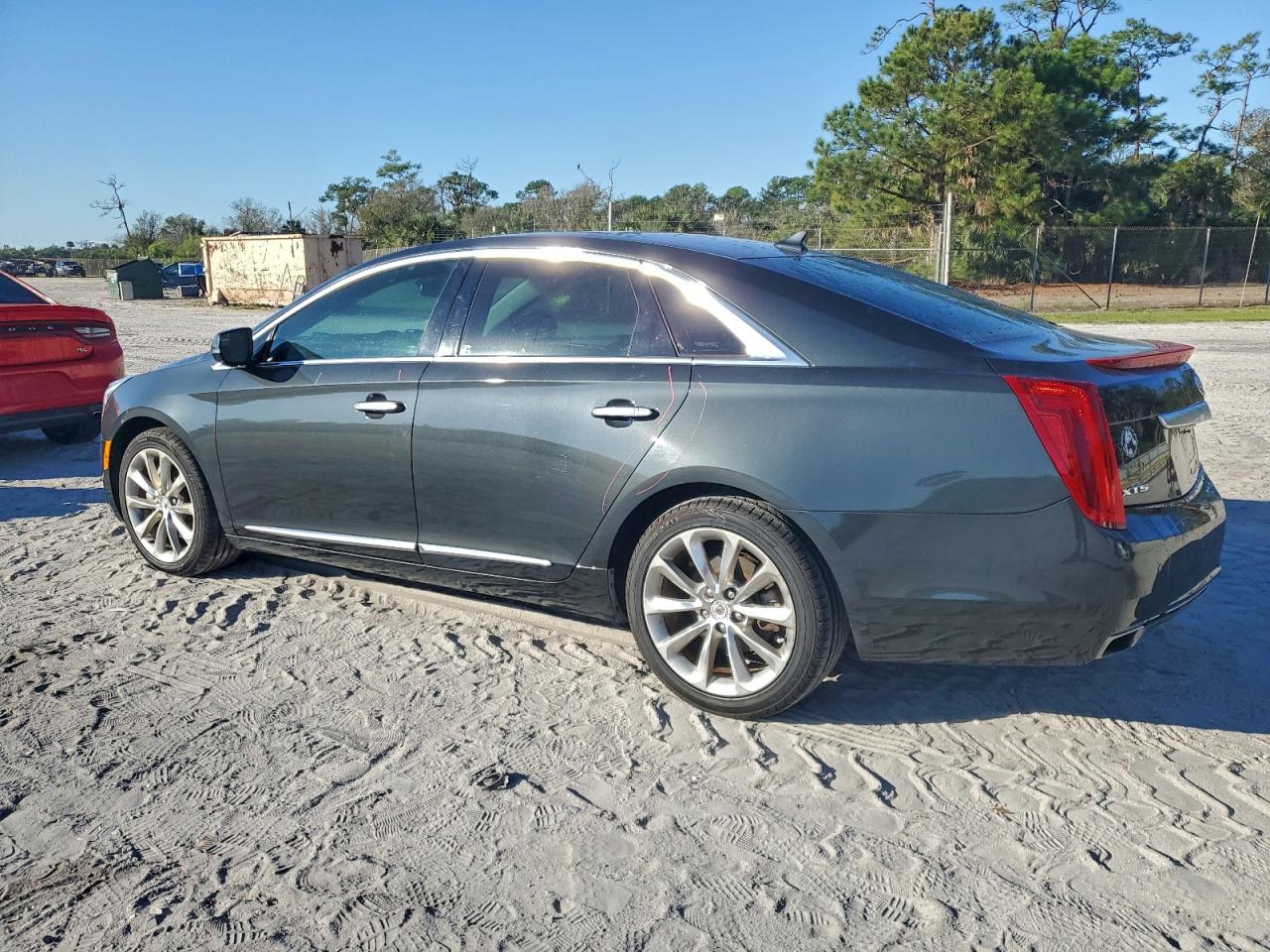 2013 CADILLAC XTS LUXURY COLLECTION photo 2