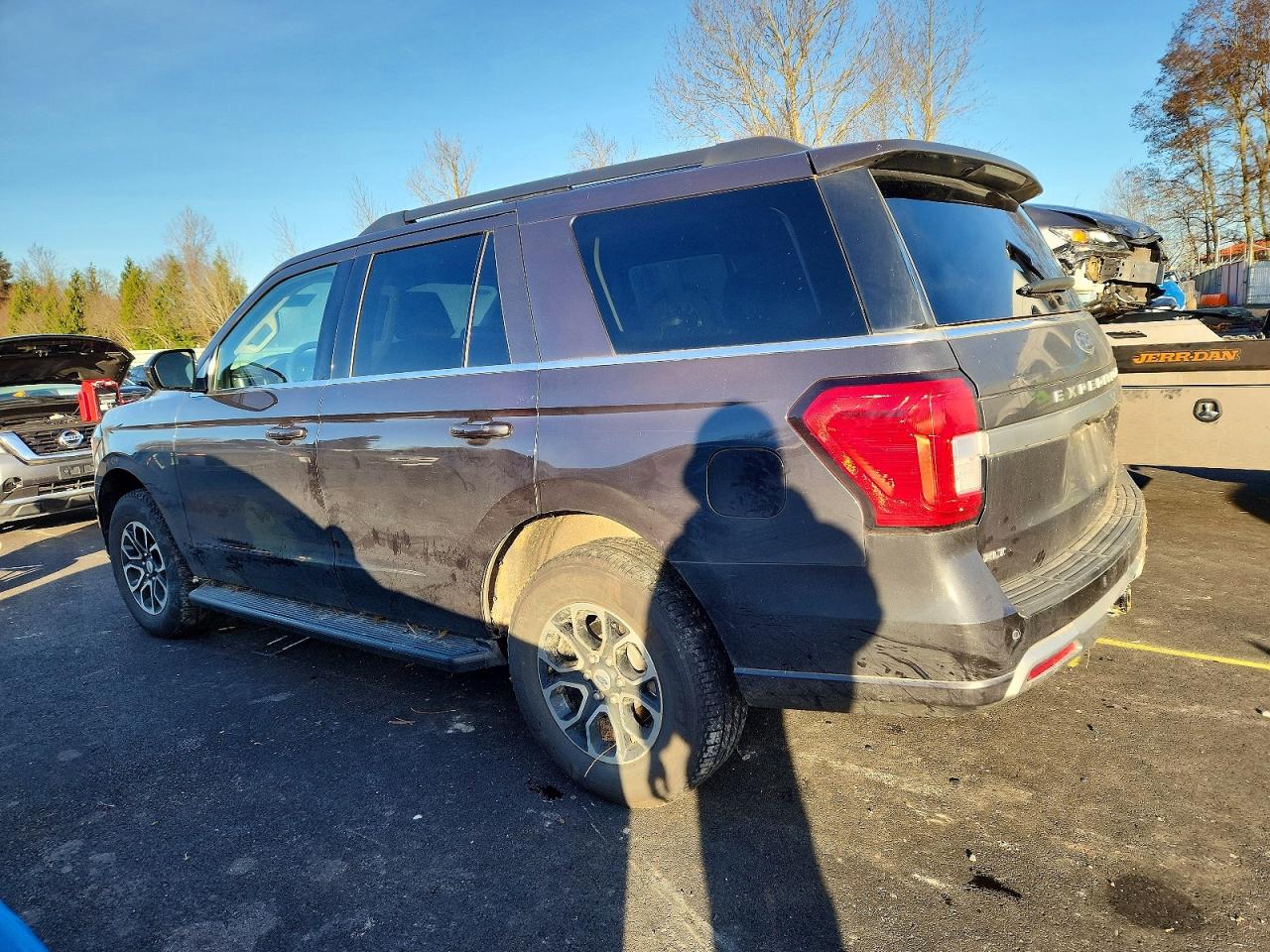 2024 FORD EXPEDITION XLT photo 2