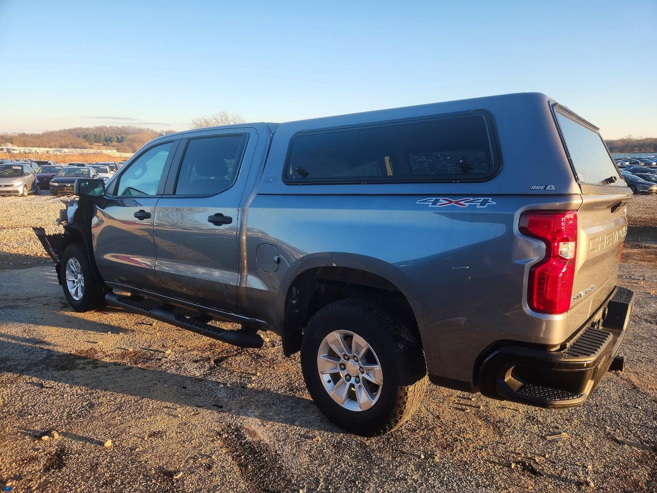2021 CHEVROLET SILVERADO K1500 photo 2