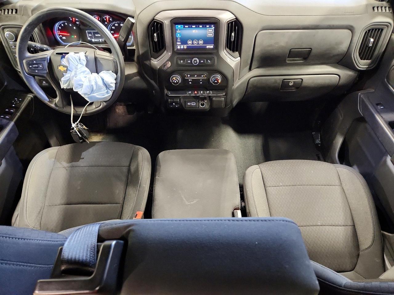 2021 CHEVROLET SILVERADO K1500 photo 8