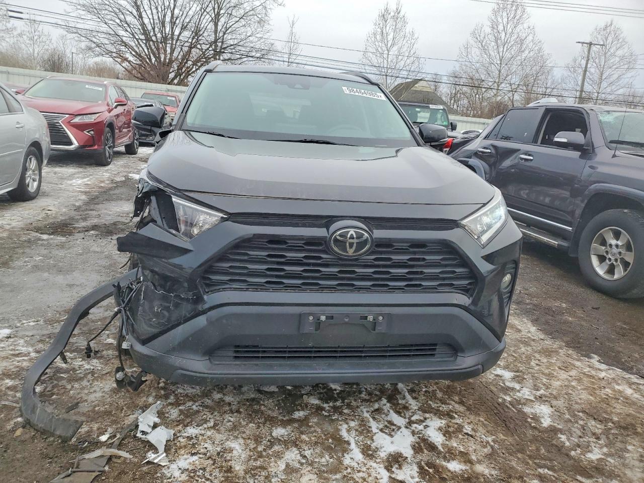 2021 TOYOTA RAV4 XLE PREMIUM photo 5
