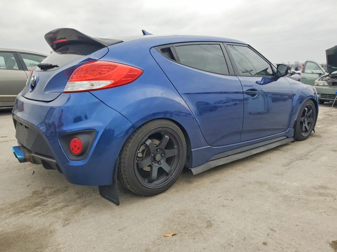 2016 HYUNDAI VELOSTER TURBO photo 3