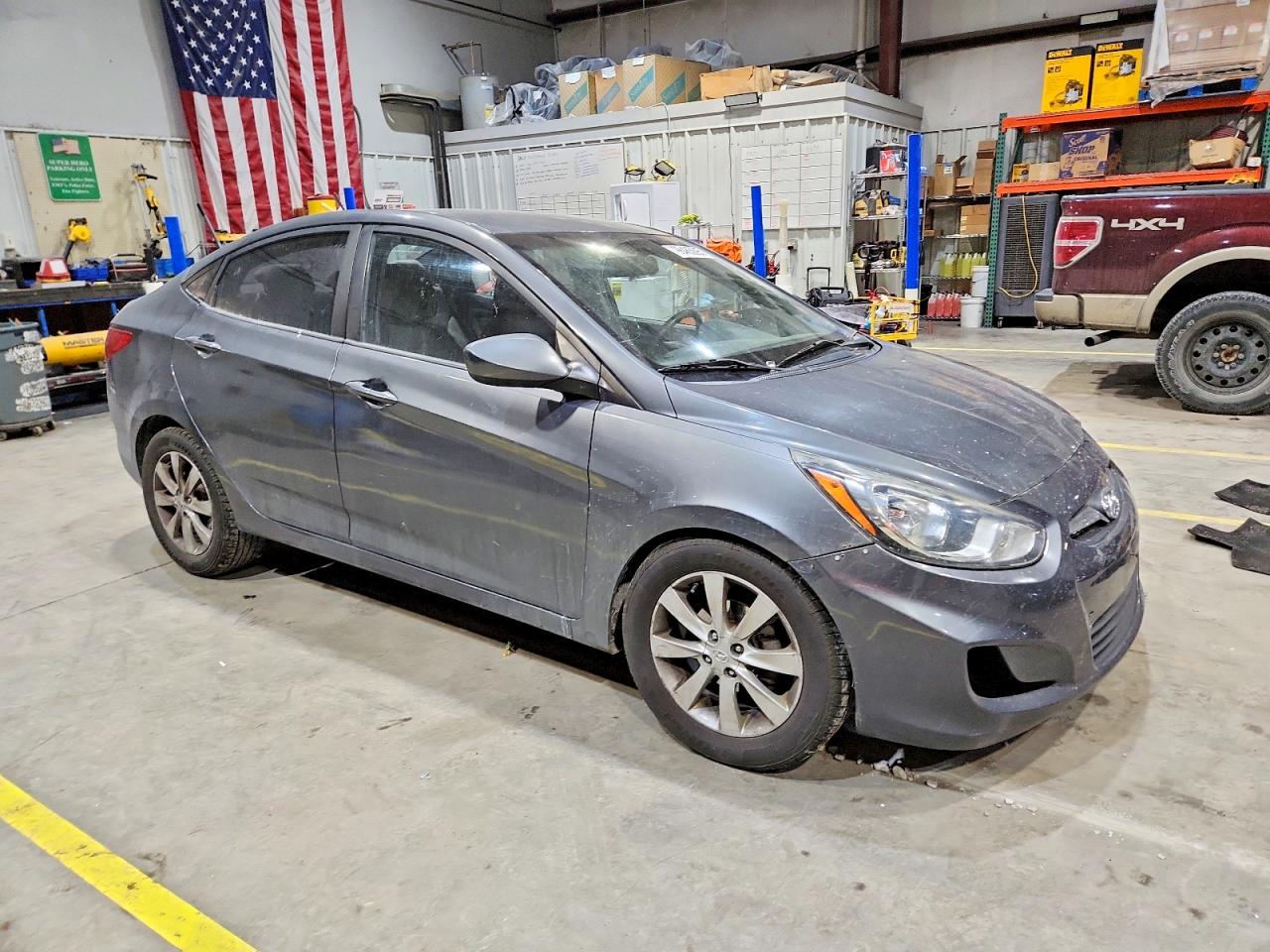 2012 HYUNDAI ACCENT GLS photo 4