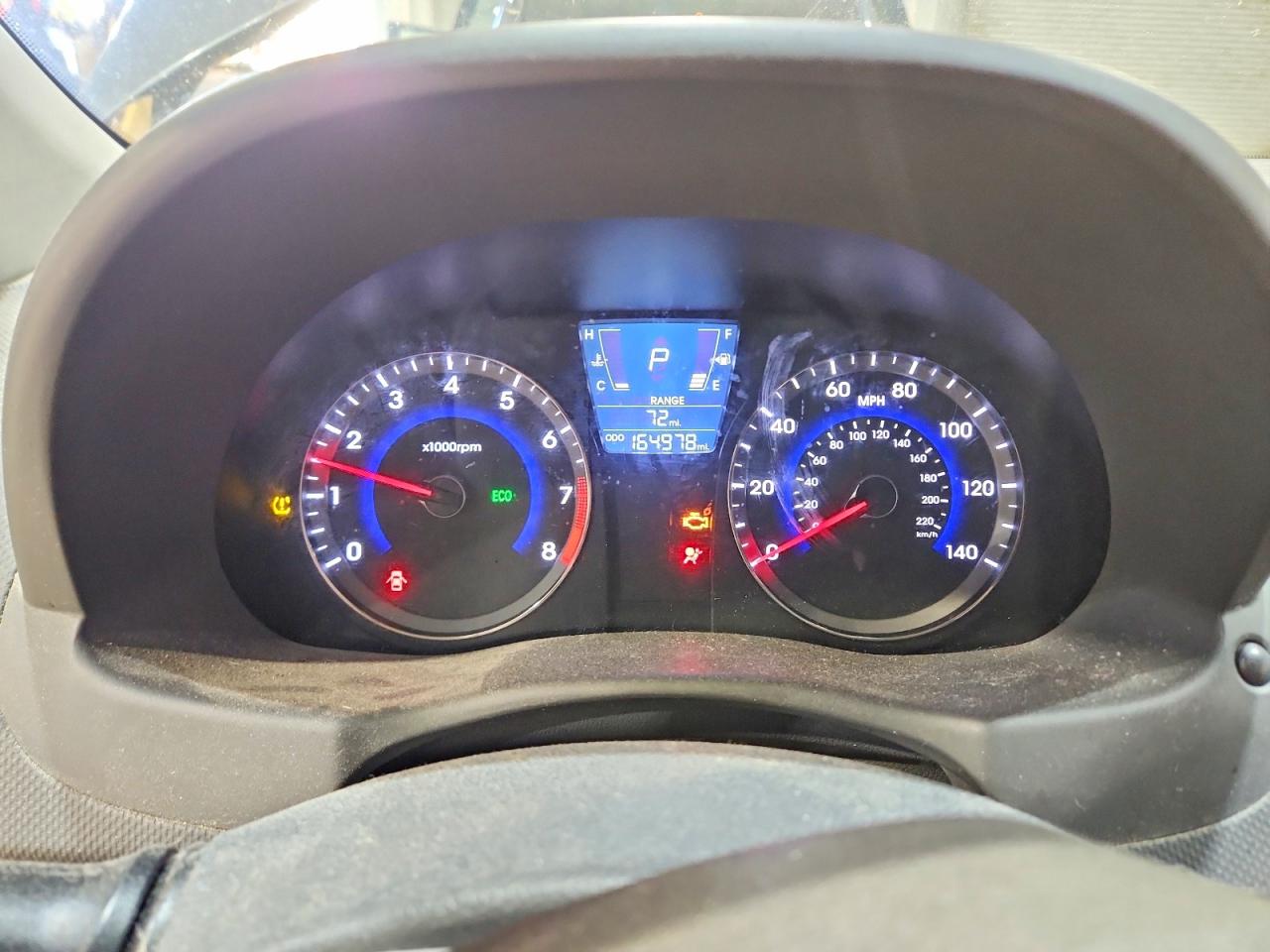 2012 HYUNDAI ACCENT GLS photo 9