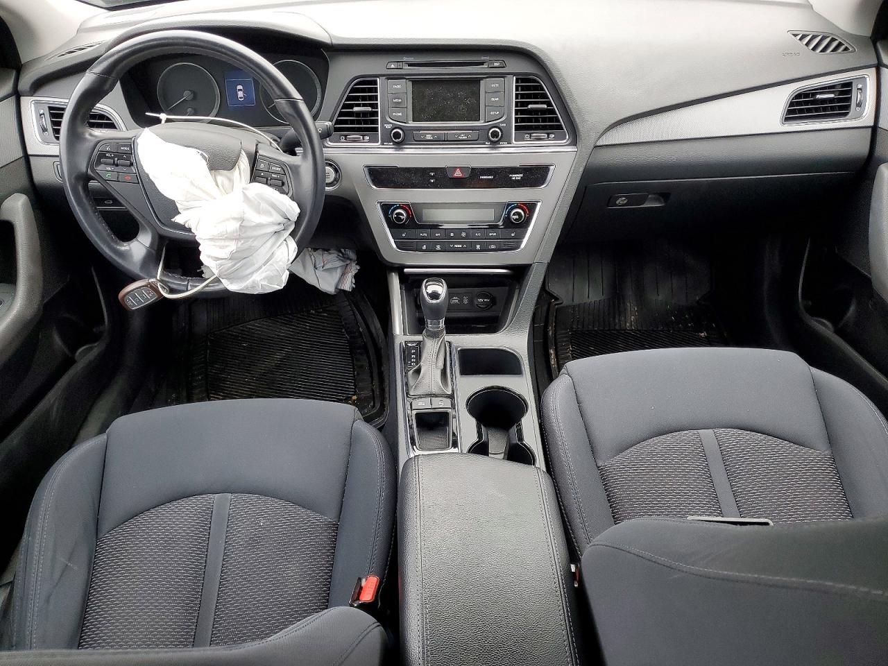 2017 HYUNDAI SONATA SE photo 22