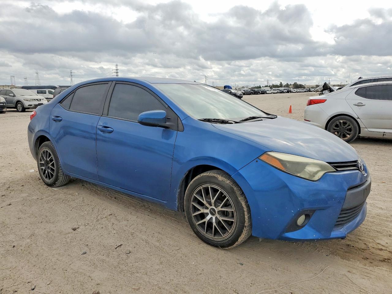 2014 TOYOTA COROLLA L photo 7
