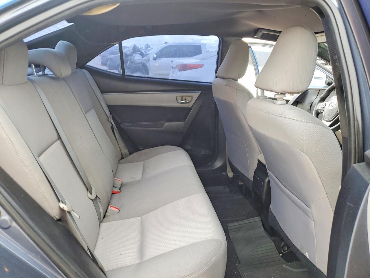 2014 TOYOTA COROLLA L photo 19