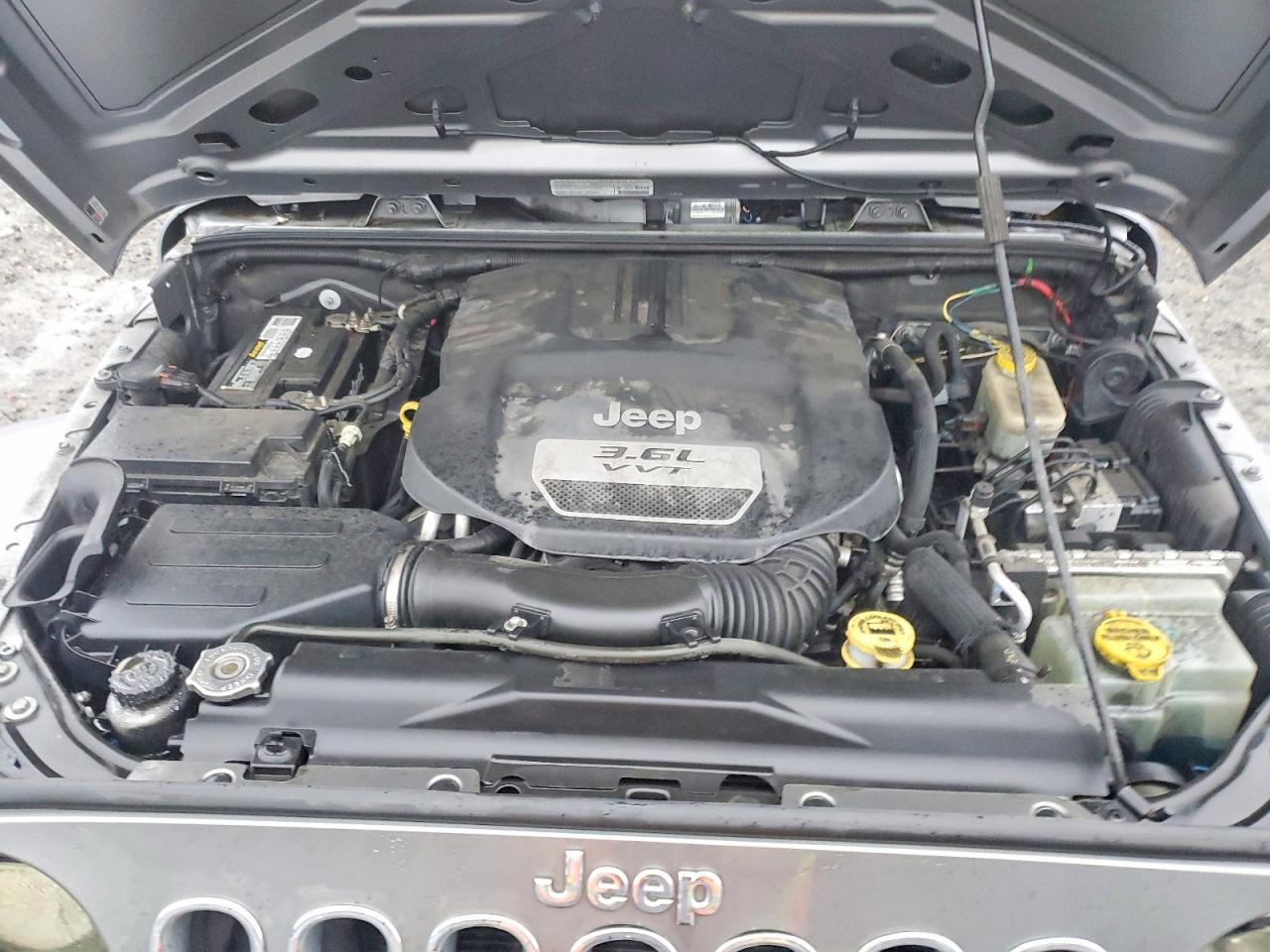 2013 JEEP WRANGLER UNLIMITED SPORT photo 12