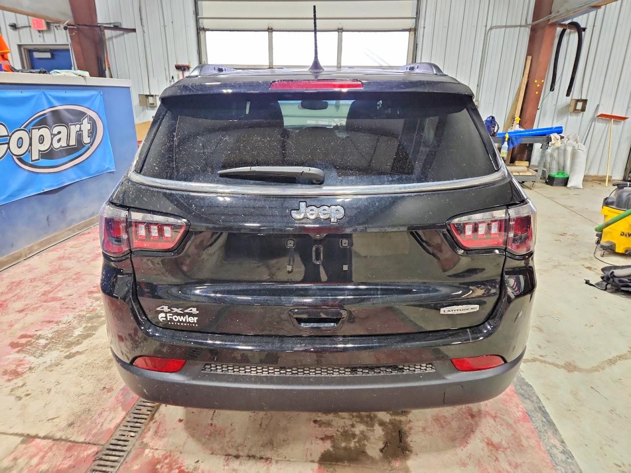 2024 JEEP COMPASS LATITUDE LUX photo 6
